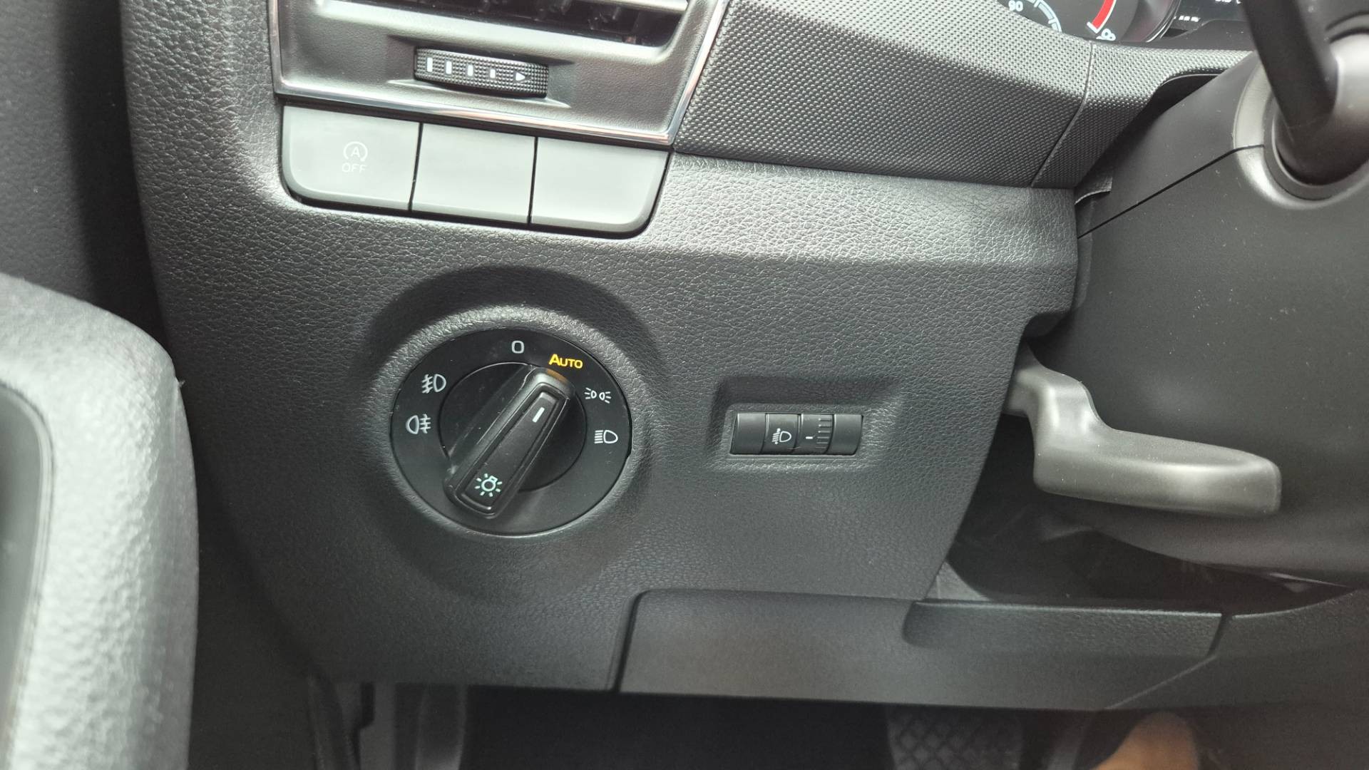 Škoda Fabia 1.0 TSI Style DSG – Obrázok 36