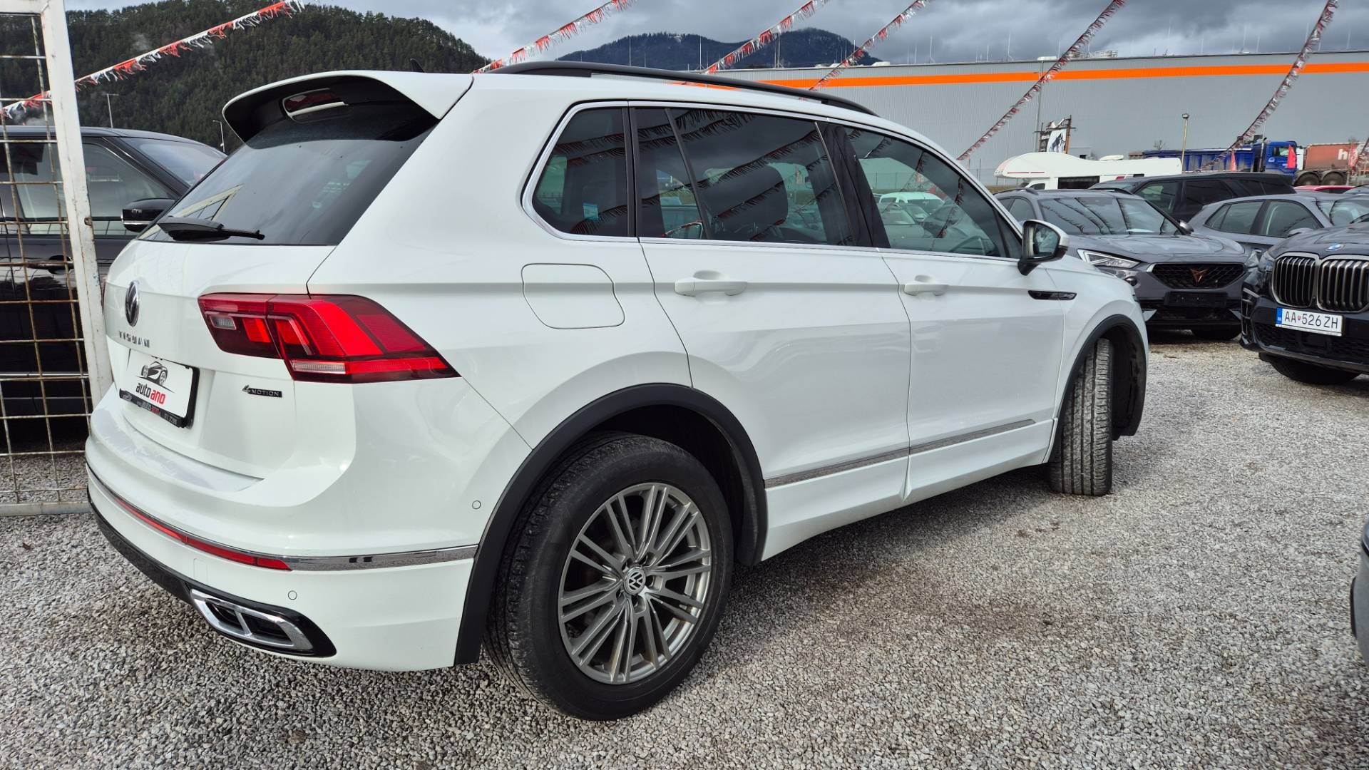 Volkswagen Tiguan 2.0 TDI EVO R-Line 4Motion DSG – Obrázok 18