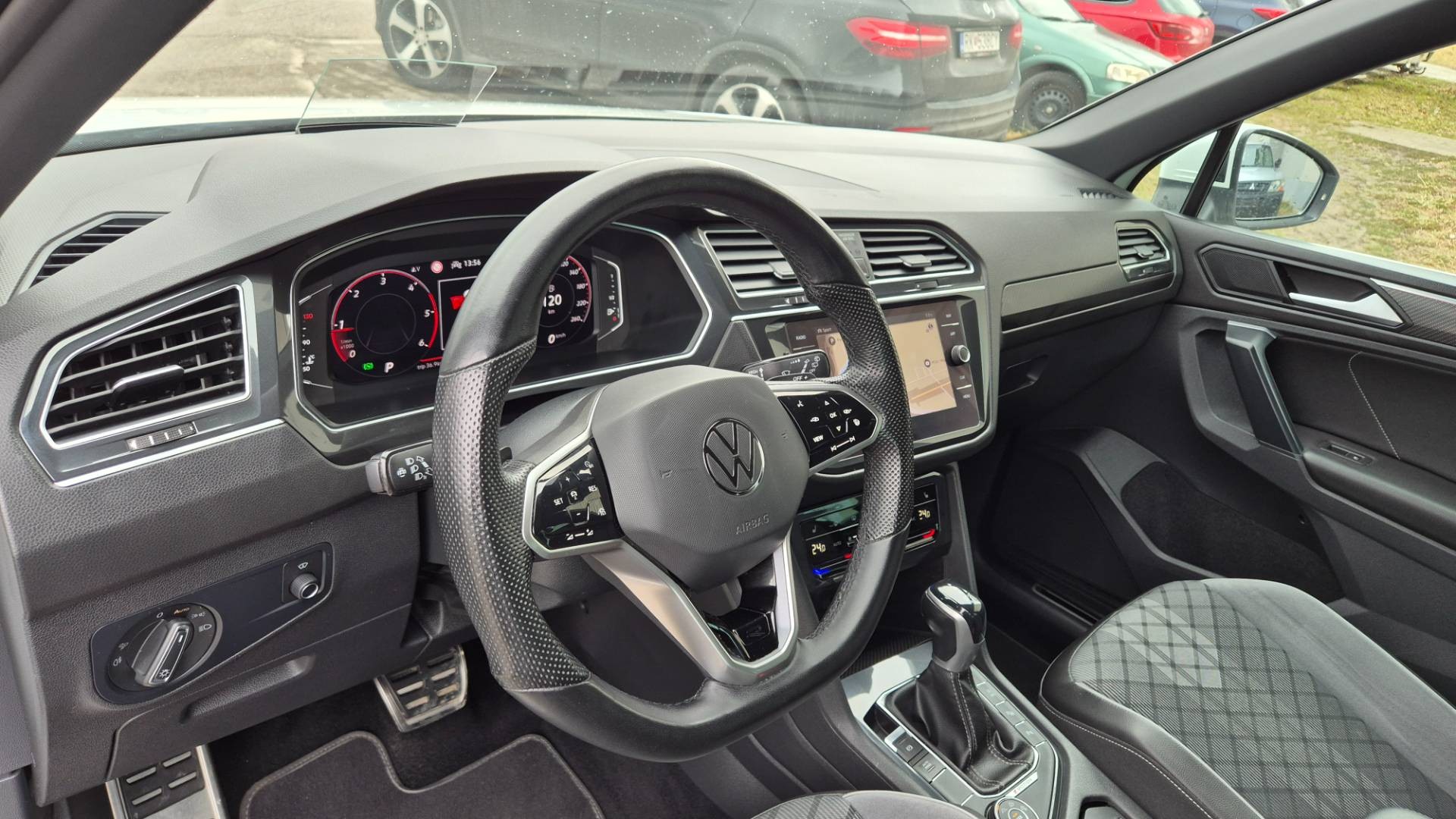 Volkswagen Tiguan 2.0 TDI EVO R-Line 4Motion DSG – Obrázok 37