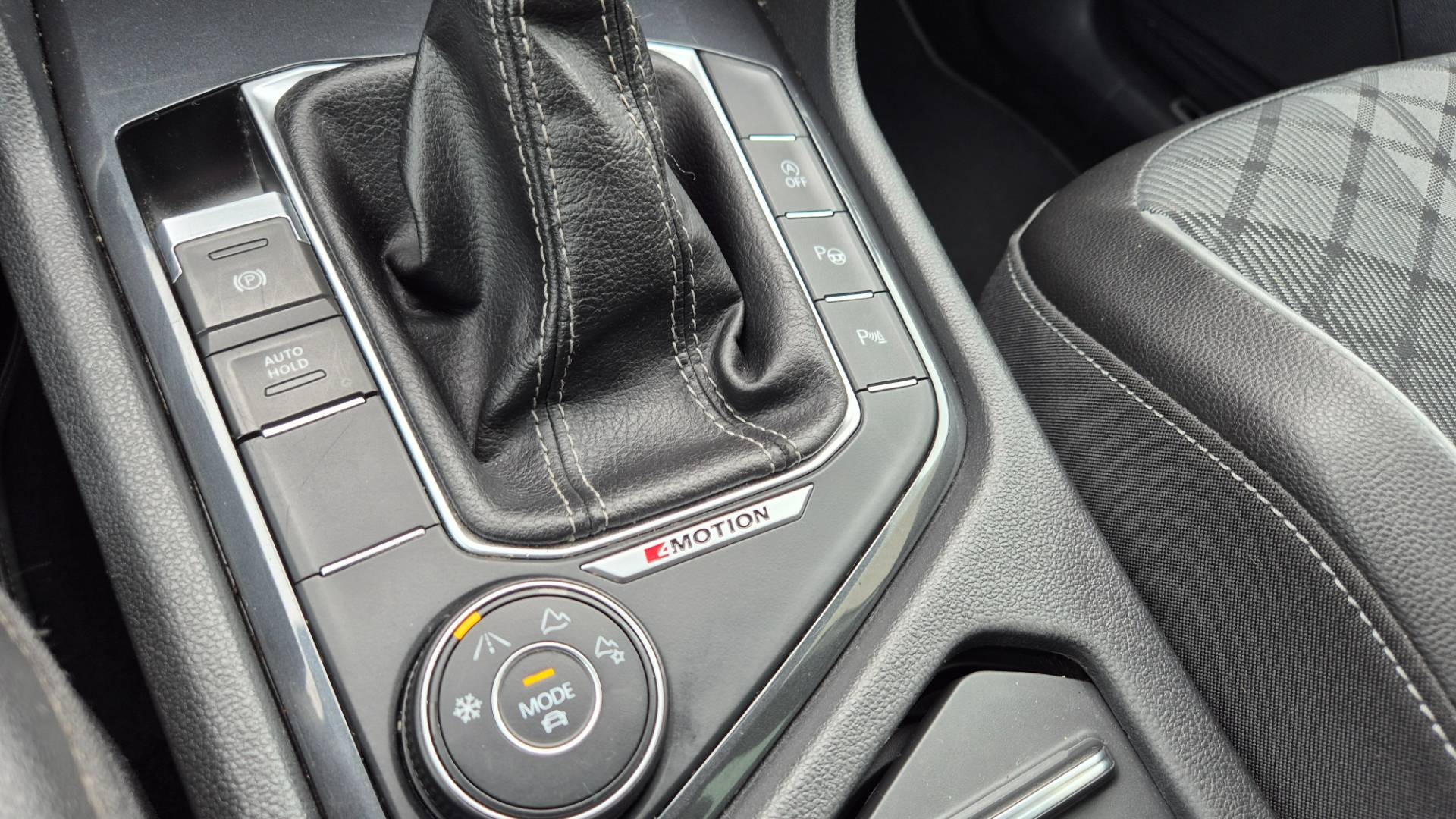 Volkswagen Tiguan 2.0 TDI EVO R-Line 4Motion DSG – Obrázok 39