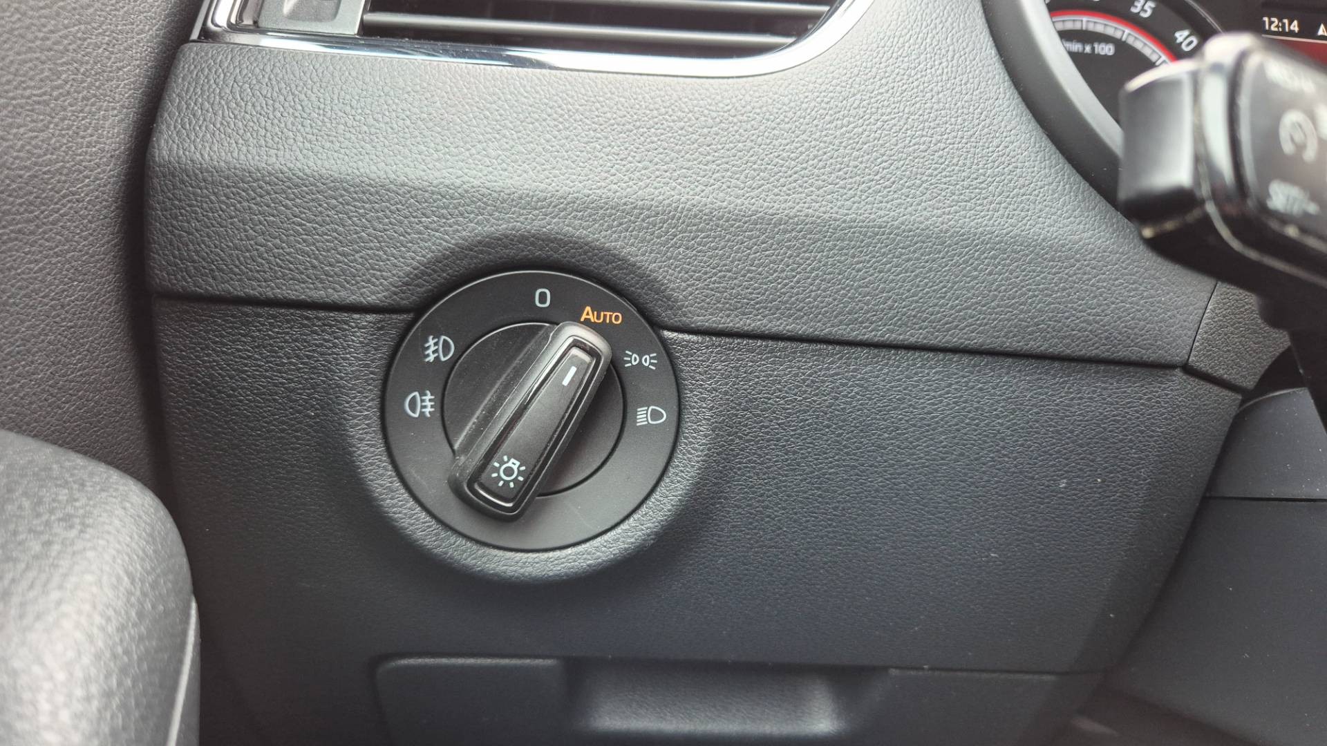 Škoda Octavia Combi 2.0 TDI RS DSG 4x4 – Obrázok 38