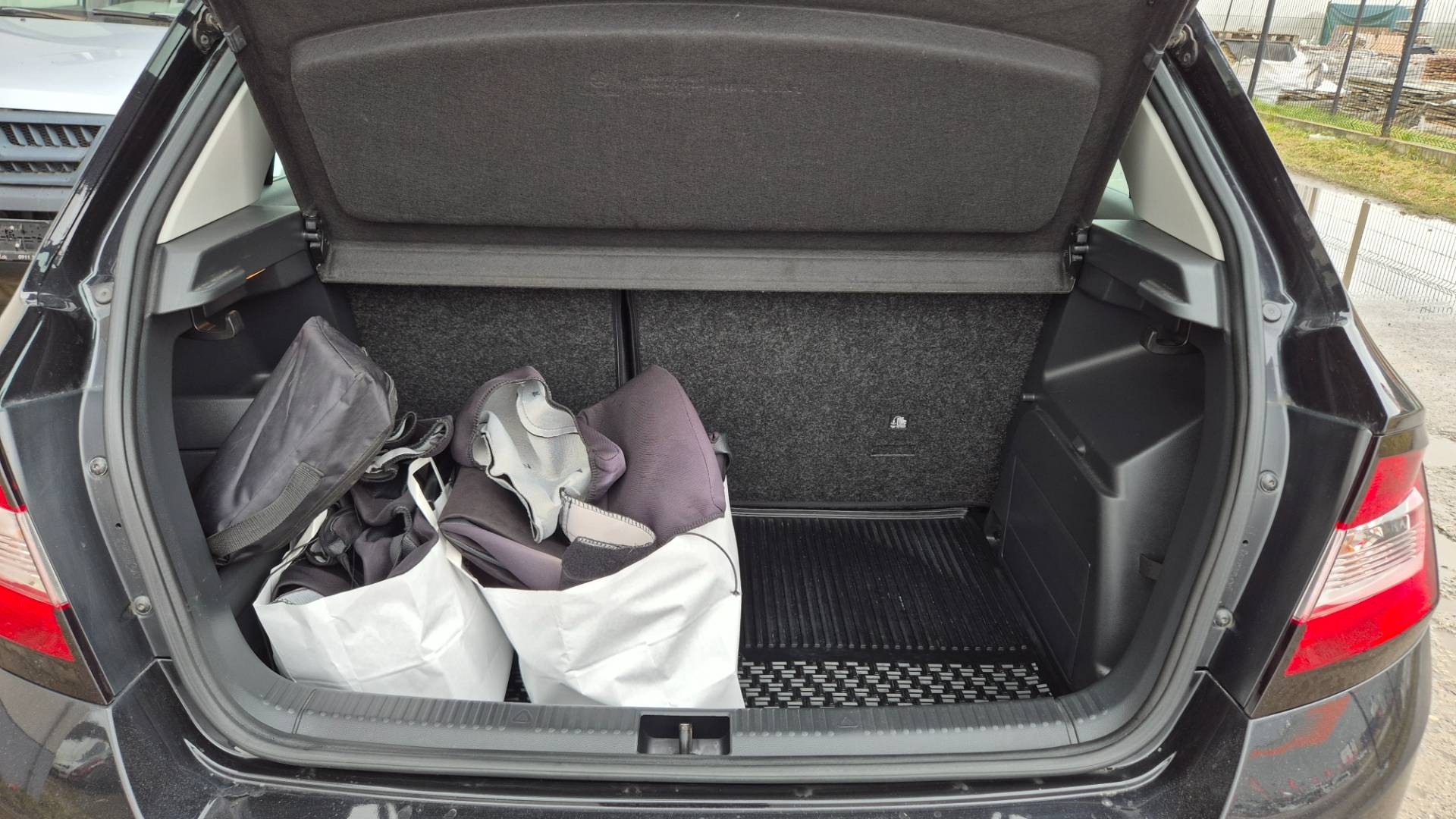 Škoda Fabia 1.0 TSI Style DSG – Obrázok 14