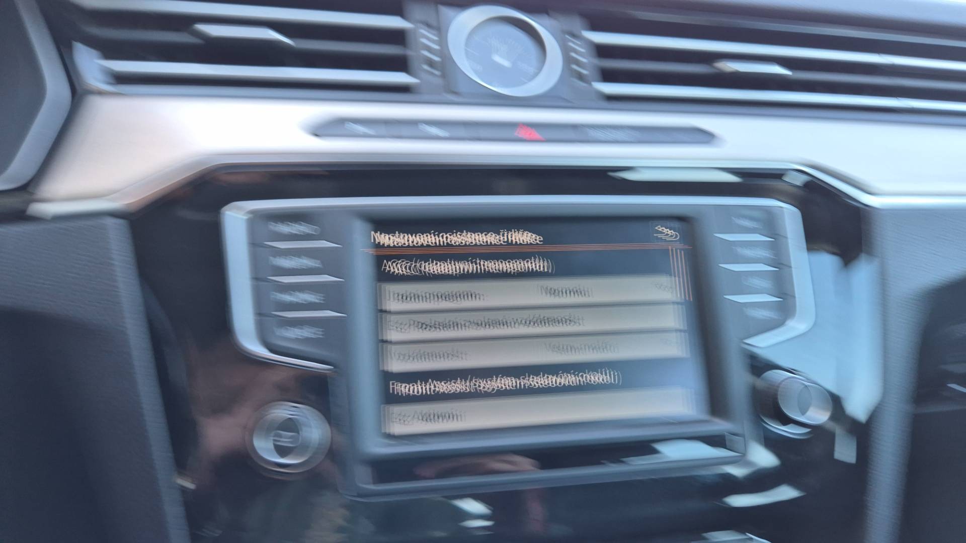 Volkswagen Passat Variant 2.0 TDI BMT Highline DSG – Obrázok 26