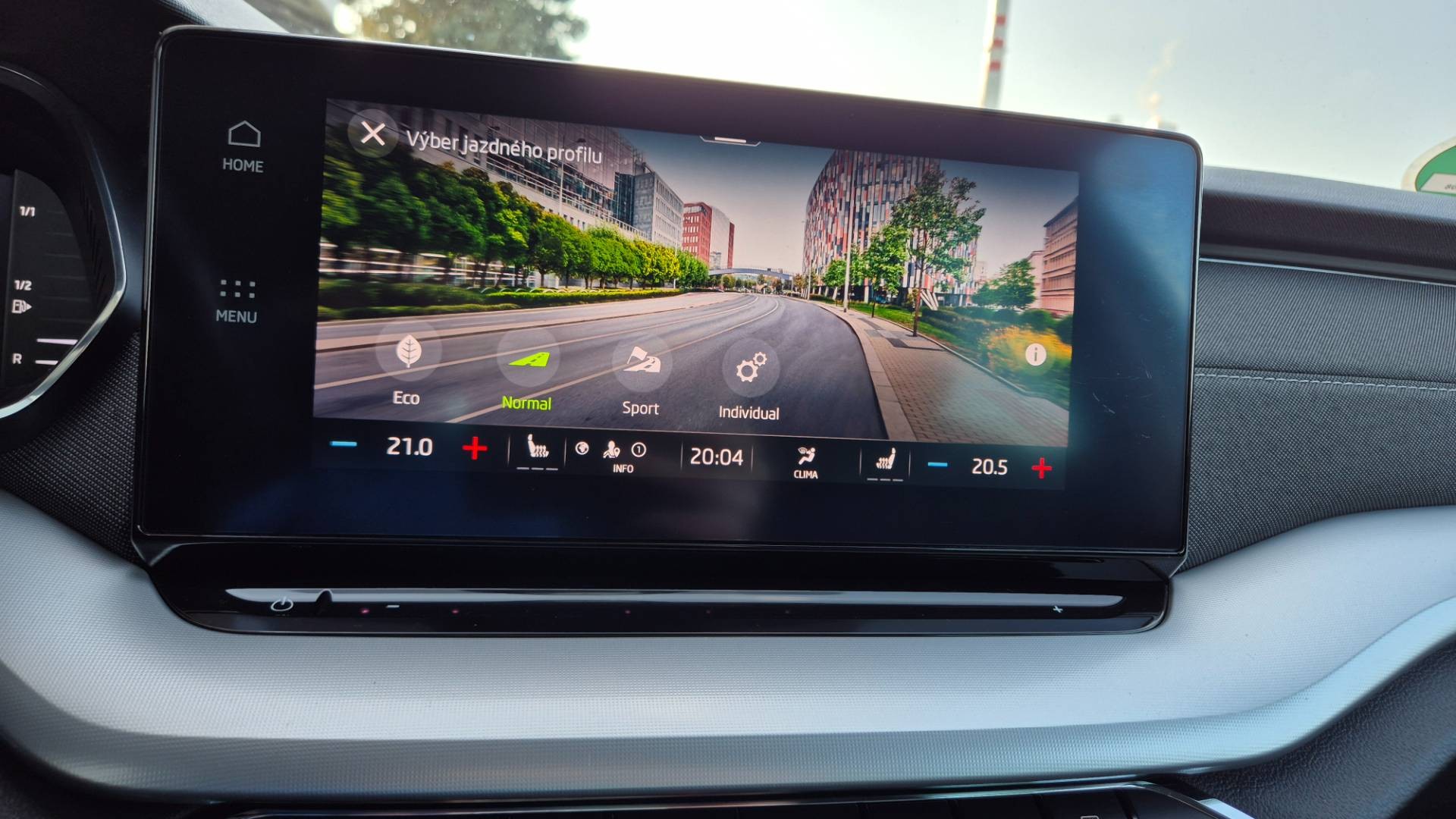 Škoda Octavia Combi 2.0 TDI SCR Style DSG – Obrázok 42