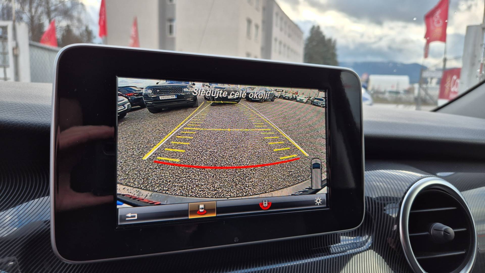 Mercedes-Benz V trieda V250 d kompakt 4MATIC A/T – Obrázok 49