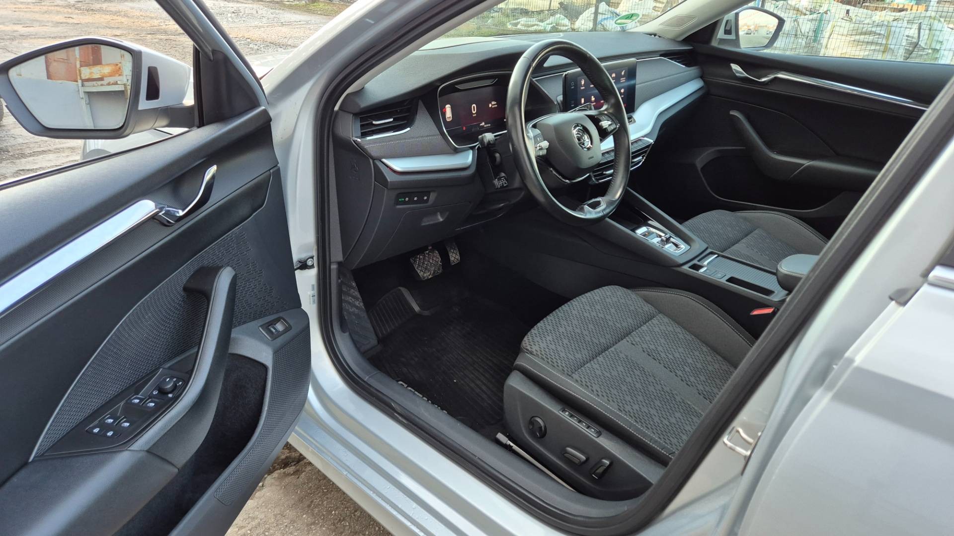 Škoda Octavia Combi 2.0 TDI SCR Style DSG – Obrázok 28