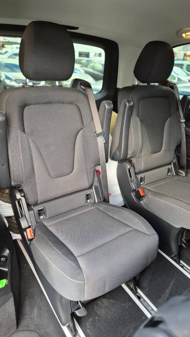 Mercedes-Benz V trieda V250 d kompakt 4MATIC A/T – Obrázok 21