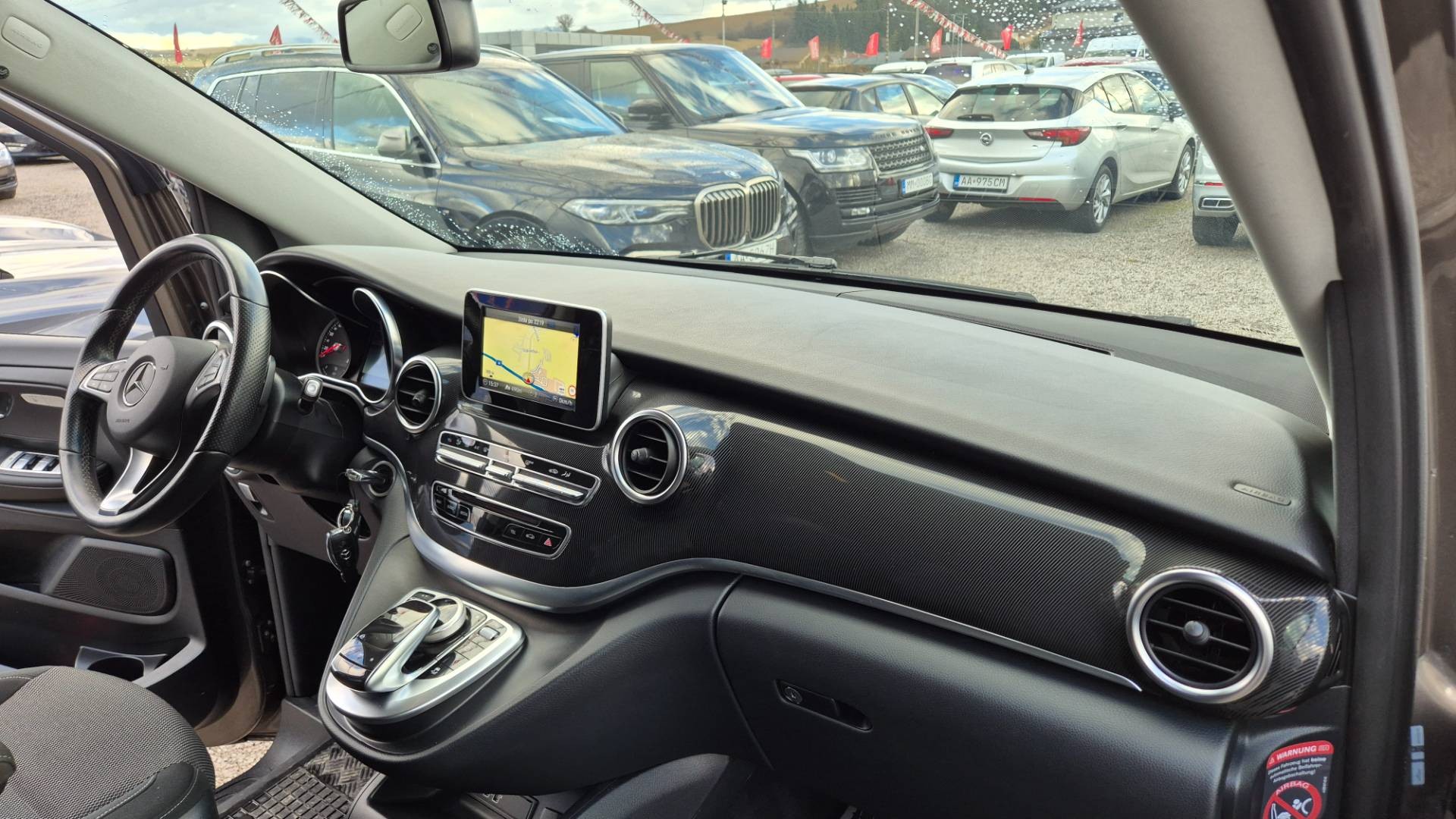 Mercedes-Benz V trieda V250 d kompakt 4MATIC A/T – Obrázok 27