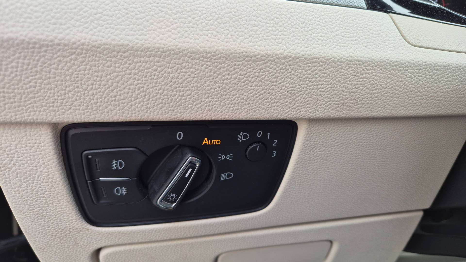 Volkswagen Passat 2.0 TDI BMT Comfortline – Obrázok 23