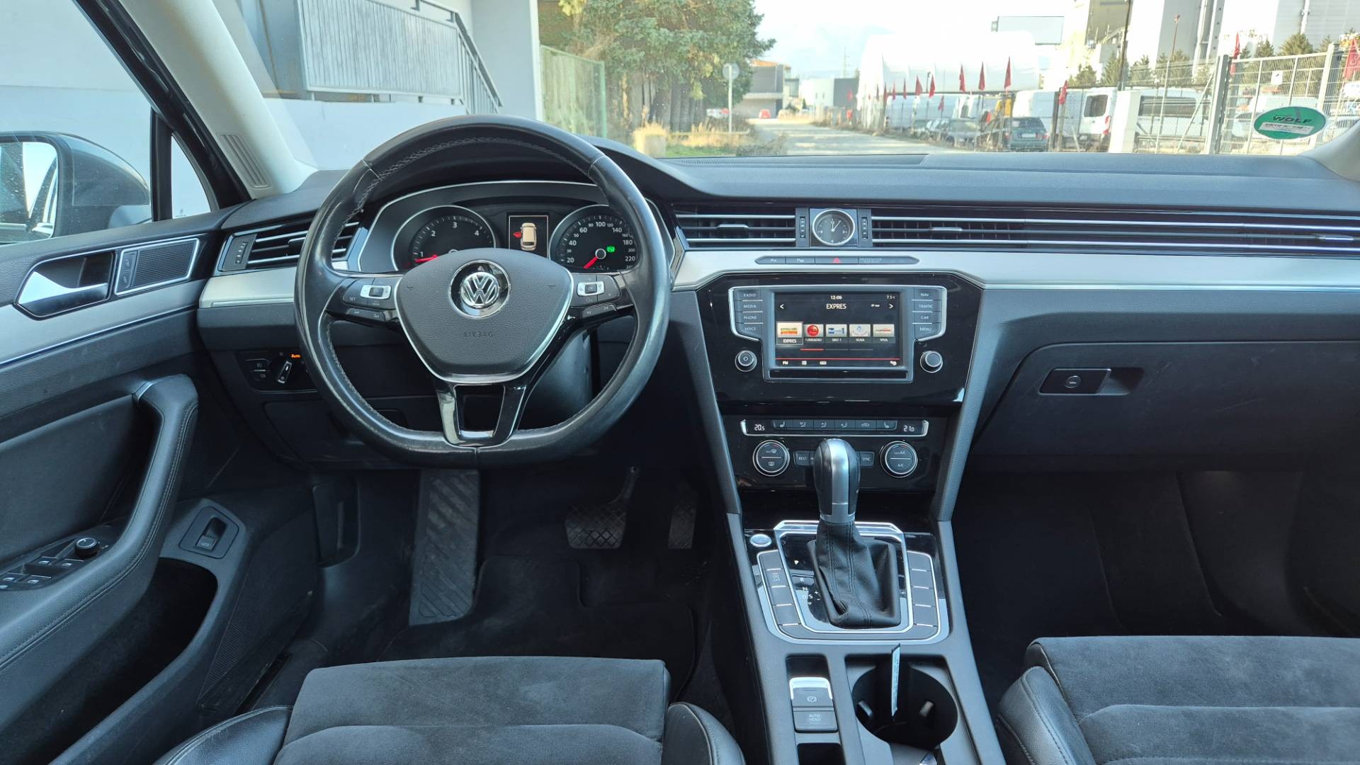 Volkswagen Passat Variant 2.0 TDI BMT Highline DSG – Obrázok 20