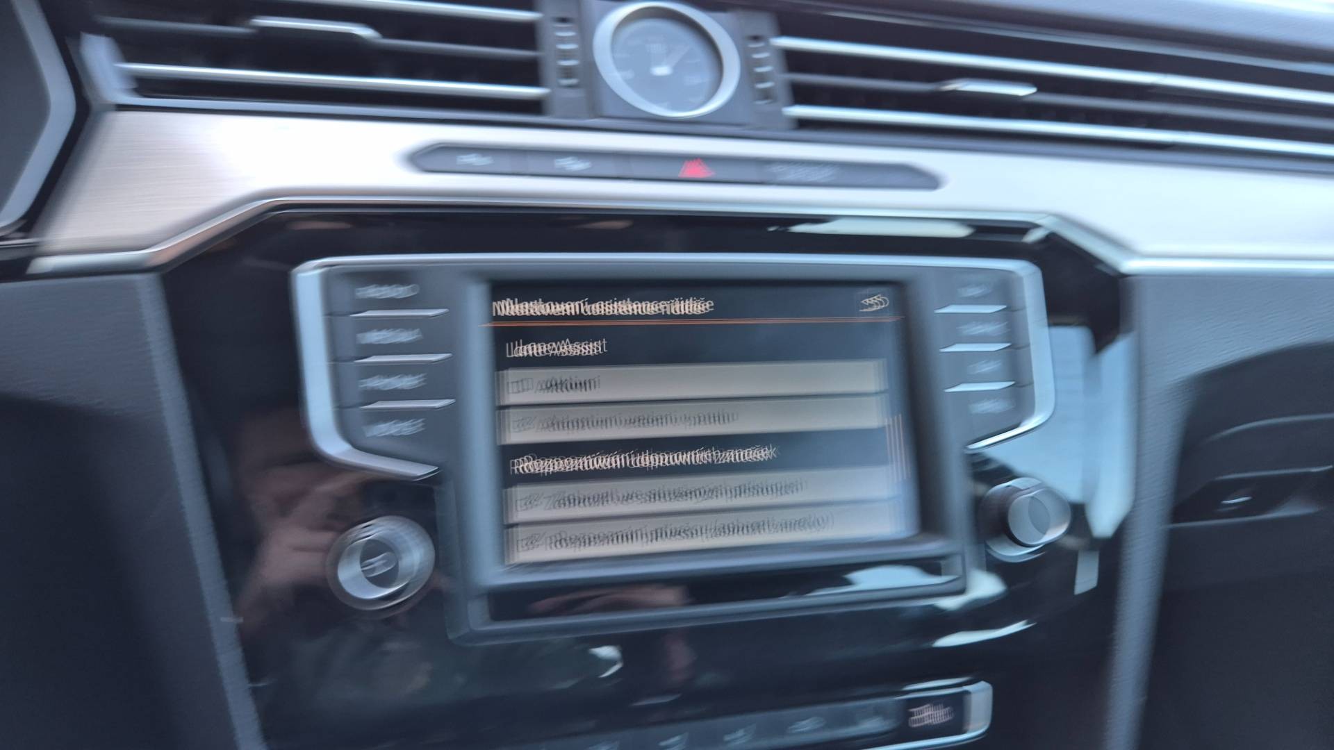 Volkswagen Passat Variant 2.0 TDI BMT Highline DSG – Obrázok 28