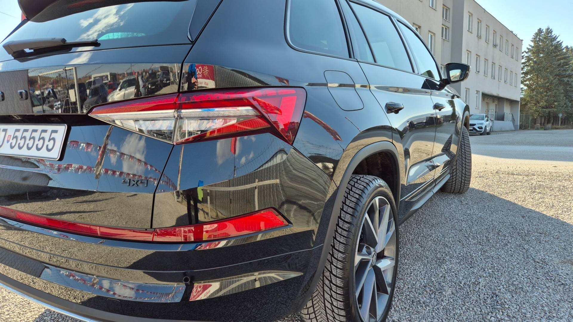 Škoda Kodiaq 2.0 TSI Sportline 4x4 DSG – Obrázok 9