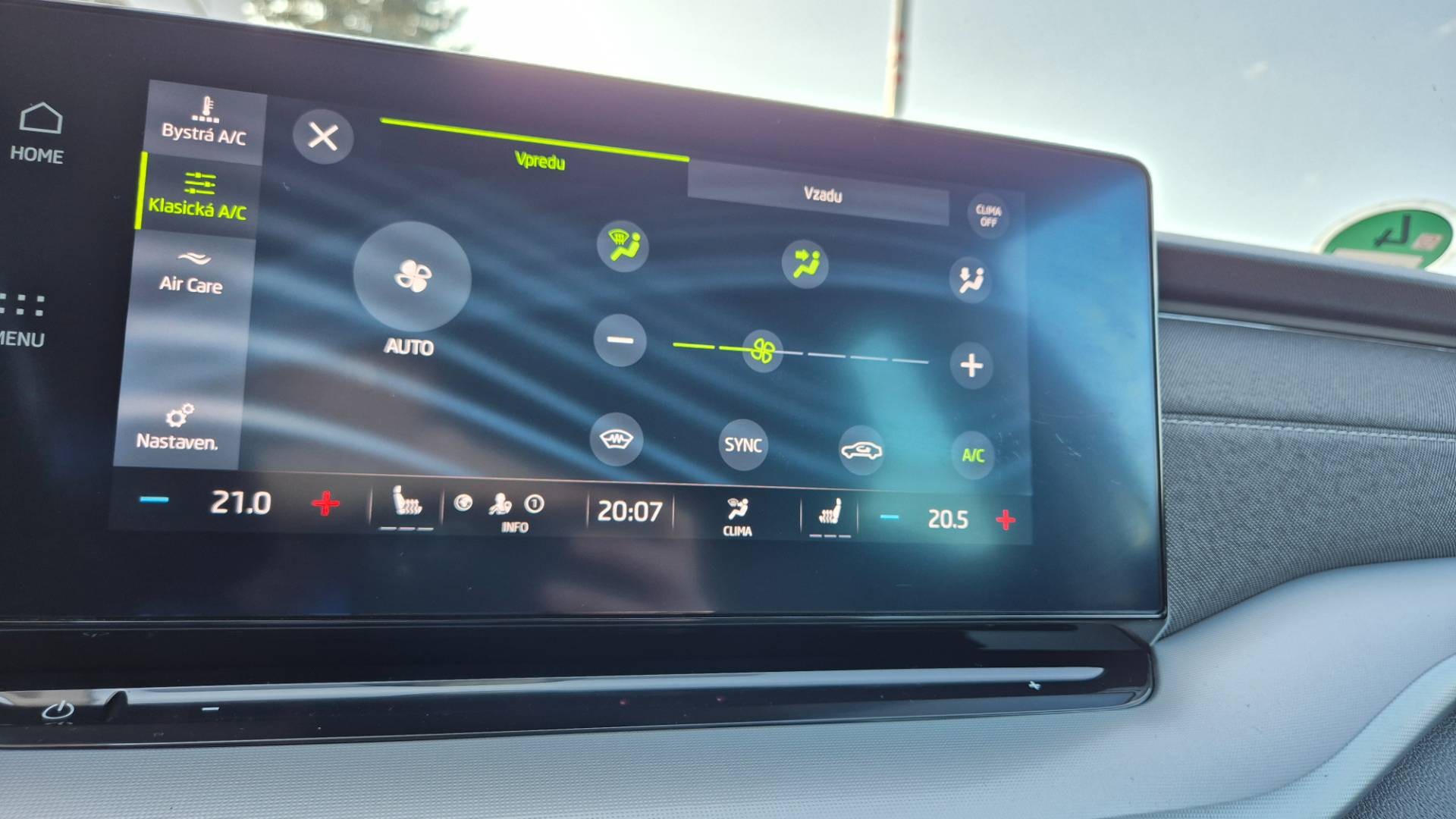 Škoda Octavia Combi 2.0 TDI SCR Style DSG – Obrázok 59