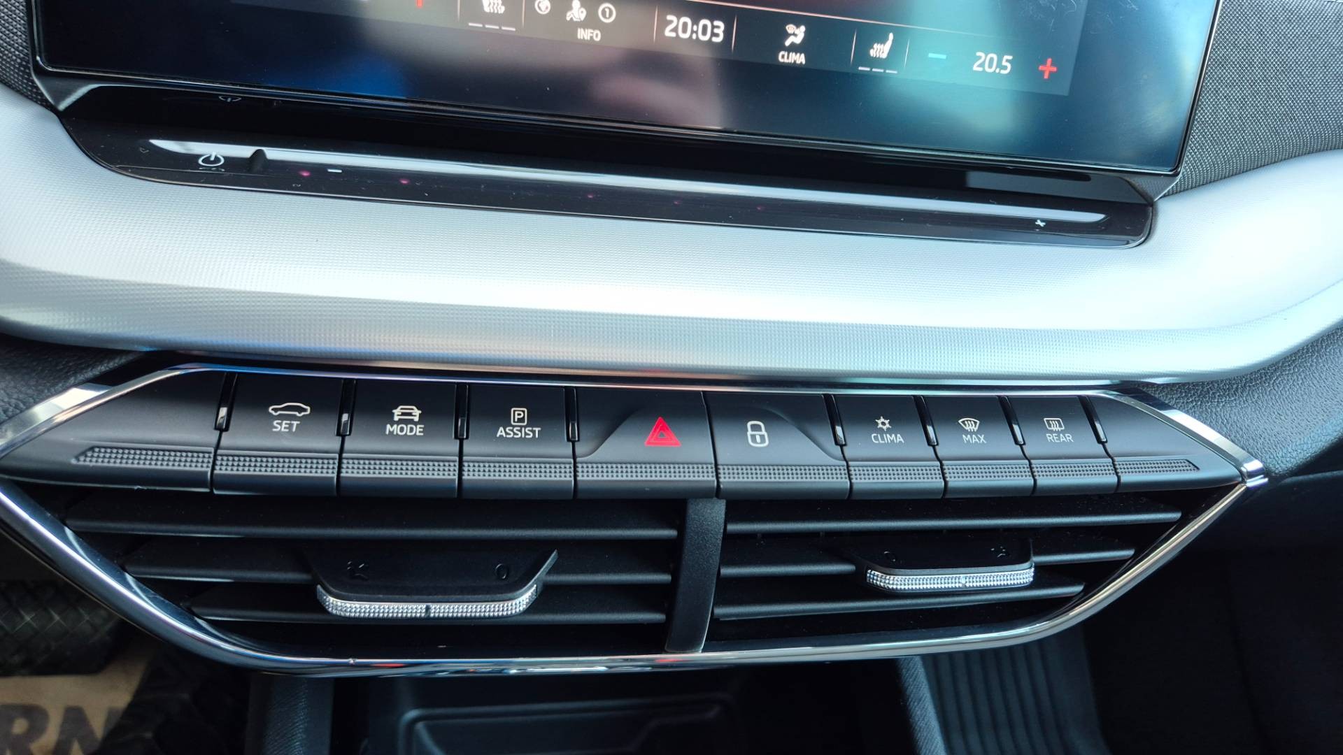 Škoda Octavia Combi 2.0 TDI SCR Style DSG – Obrázok 41