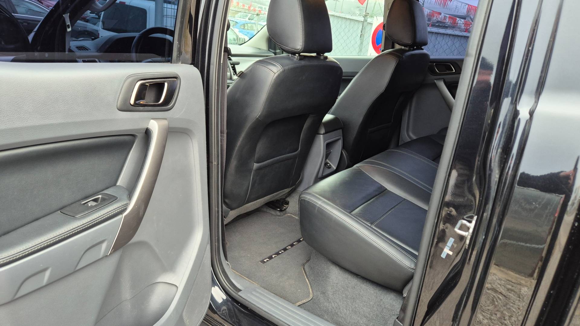 Ford Ranger 3.2 TDCi Duratorq 4x4 DoubleCab Limited – Obrázok 30