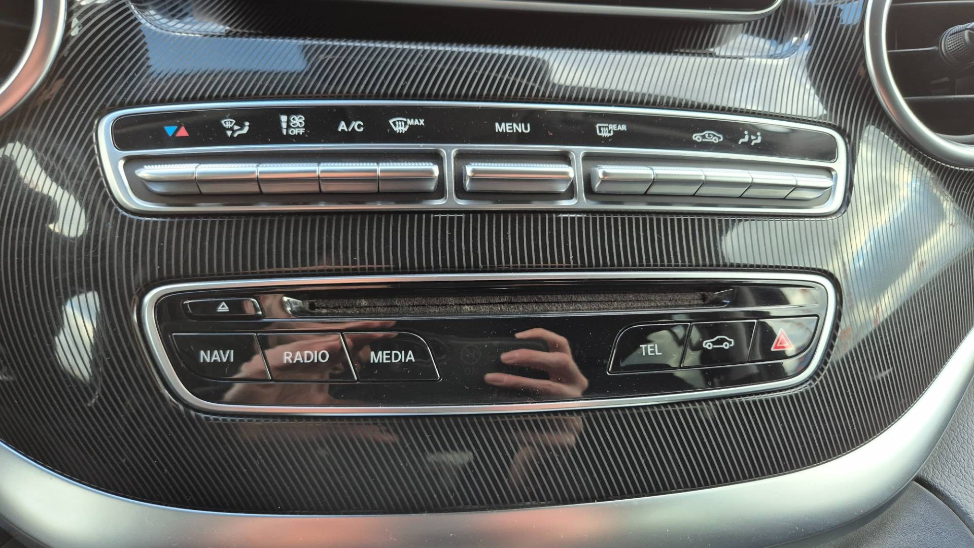 Mercedes-Benz V trieda V250 d kompakt 4MATIC A/T – Obrázok 46