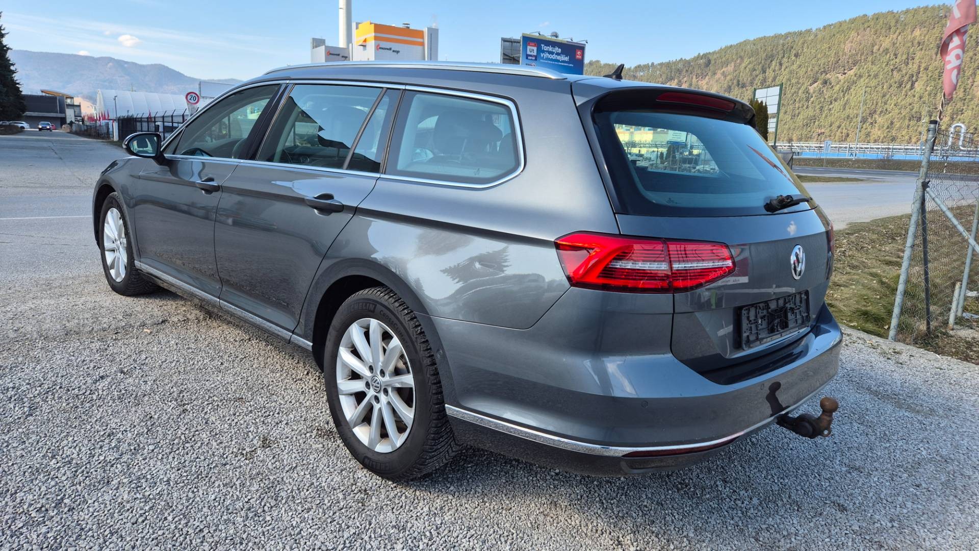 Volkswagen Passat Variant 2.0 TDI BMT Highline DSG – Obrázok 13