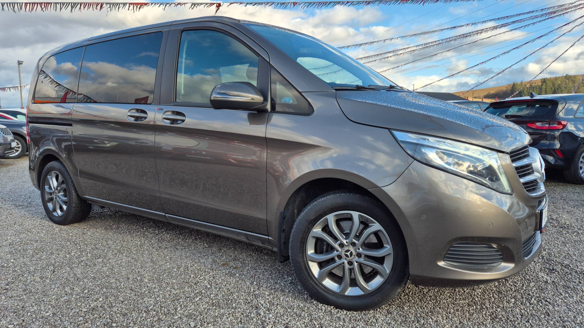 Mercedes-Benz V trieda V250 d kompakt 4MATIC A/T – Obrázok 4