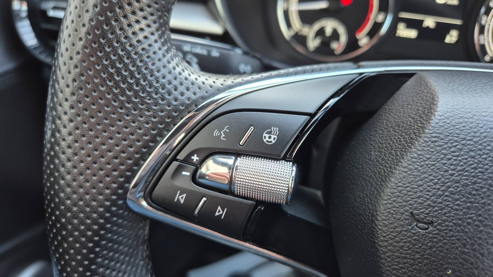 Škoda Fabia 1.5 TSI Style DSG – Obrázok 23