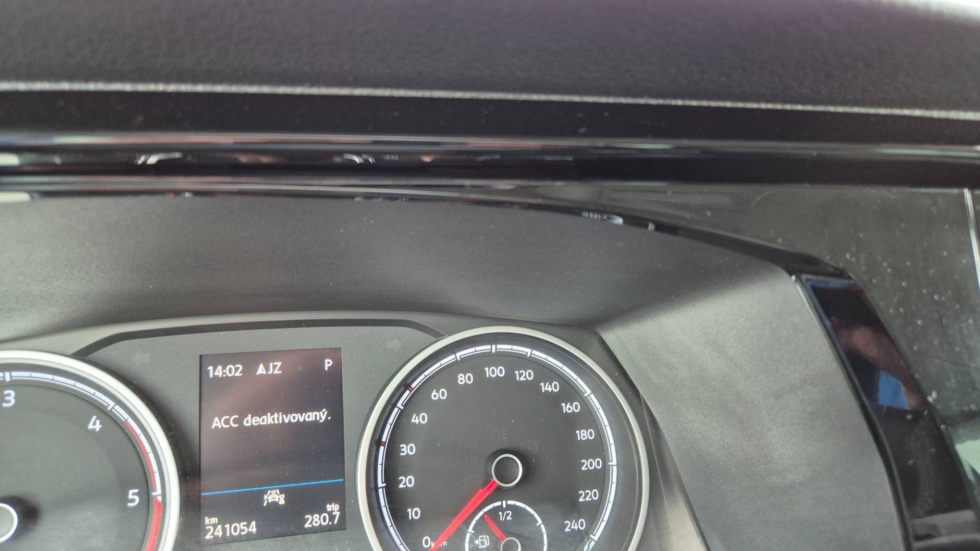 Volkswagen Multivan 2.0 TDI 150k Highline DSG – Obrázok 44