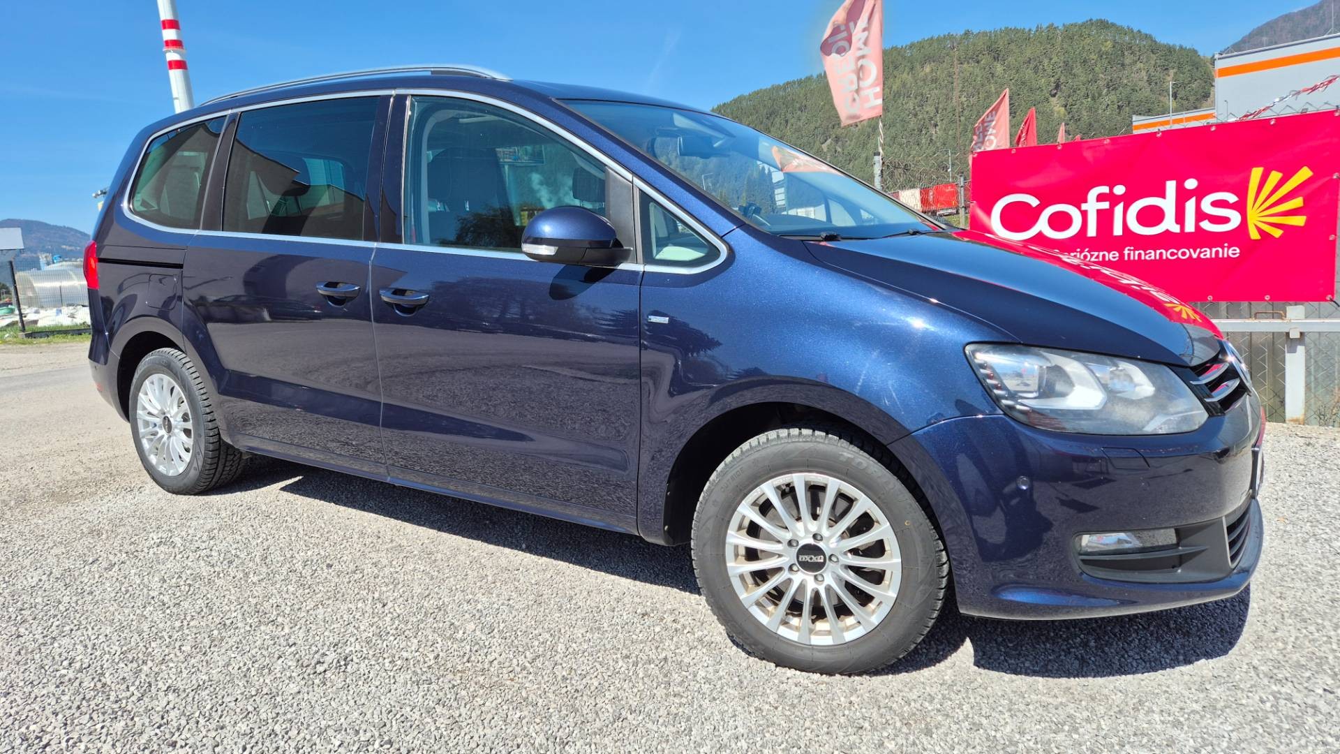 Volkswagen Sharan 2.0 TDI BMT Highline 4MOTION – Obrázok 4