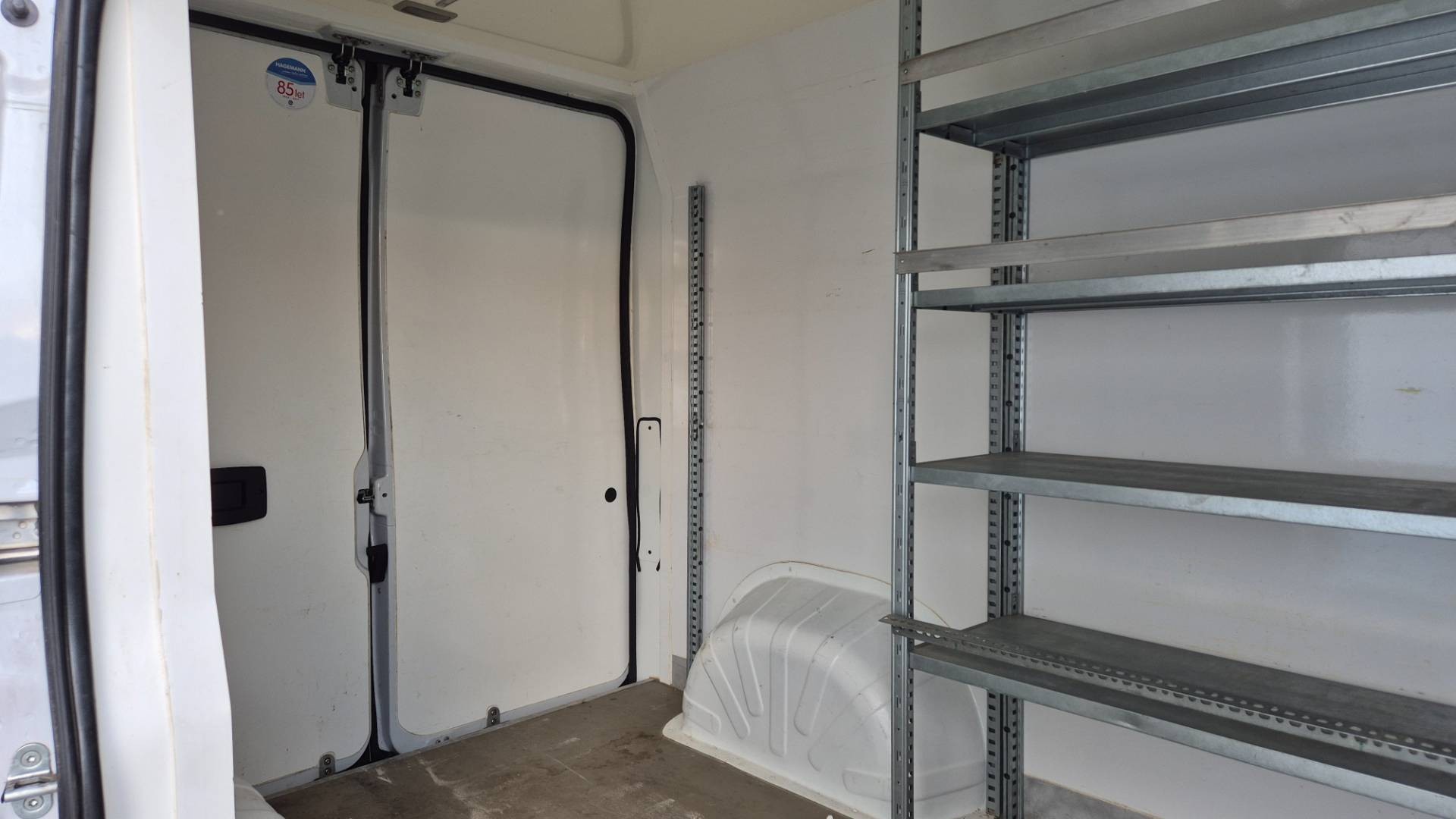 Fiat Ducato 2.3 MultiJet 150k E6 izoterma 110kW – Obrázok 28