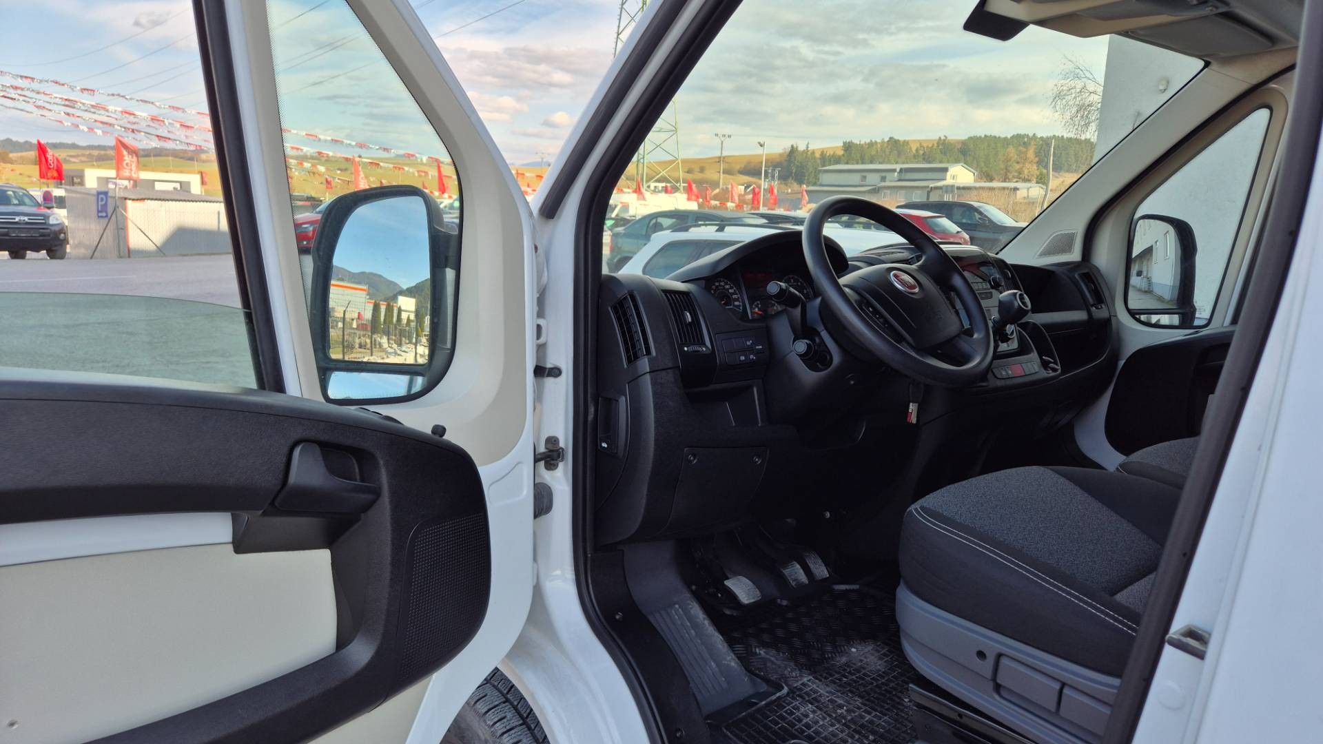 Fiat Ducato 2.3 MultiJet 150k E6 izoterma 110kW – Obrázok 34