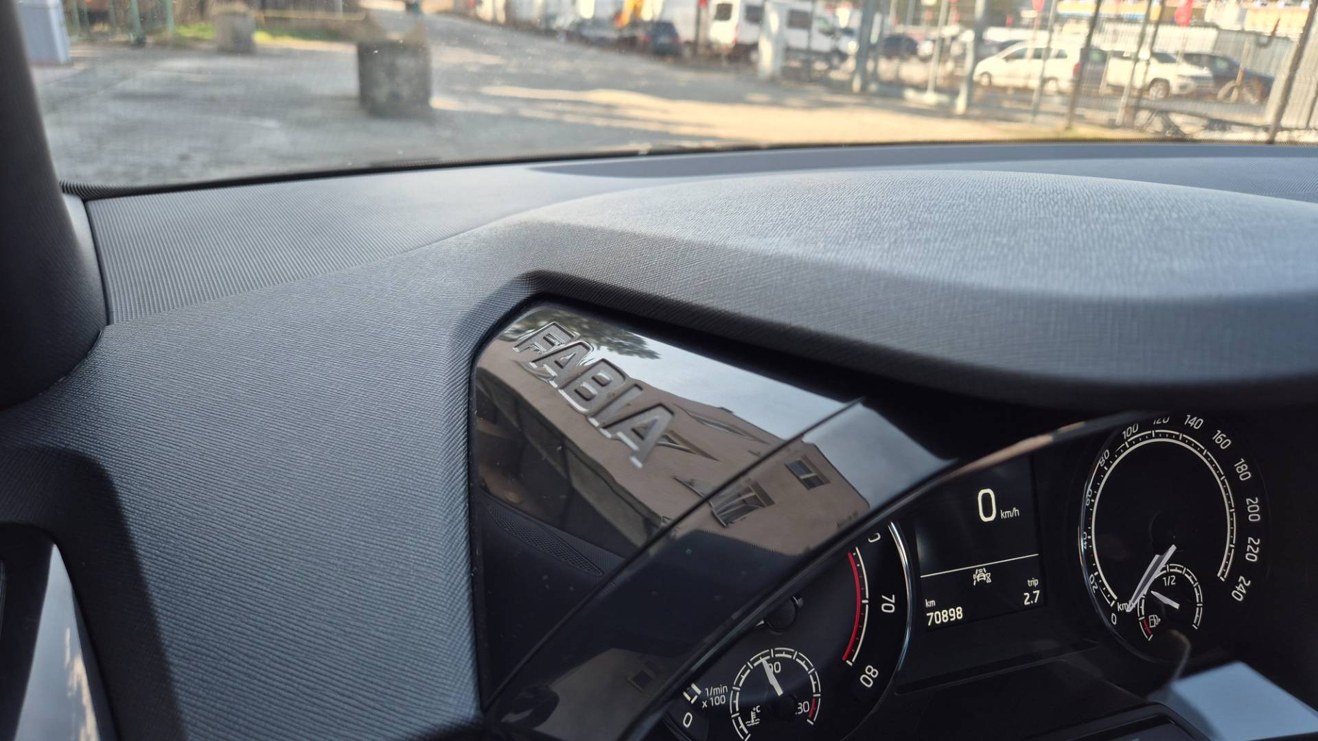 Škoda Fabia 1.5 TSI Style DSG – Obrázok 20