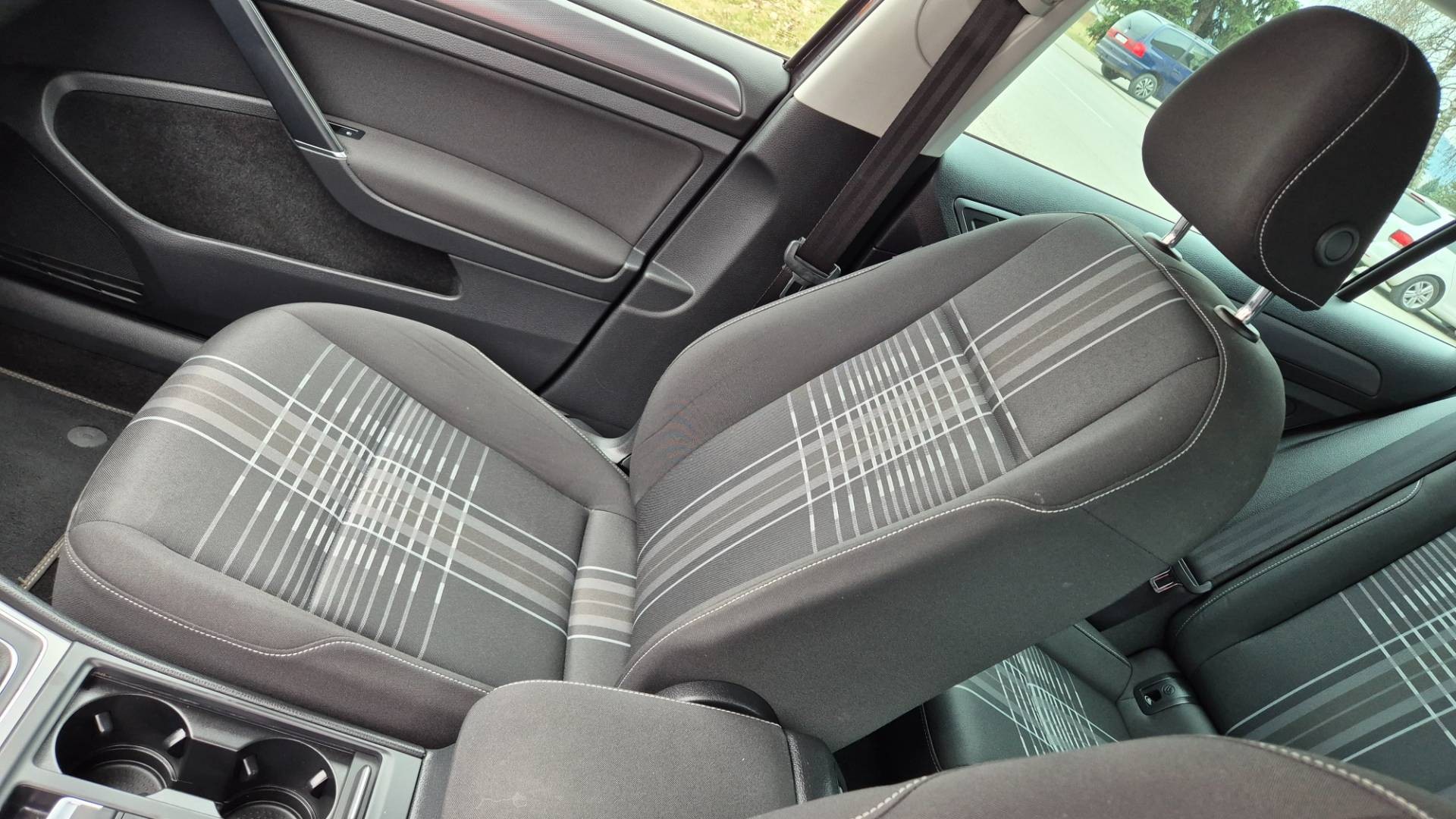 Volkswagen Golf Variant 2.0 TDI BMT 150k Comfortline – Obrázok 18