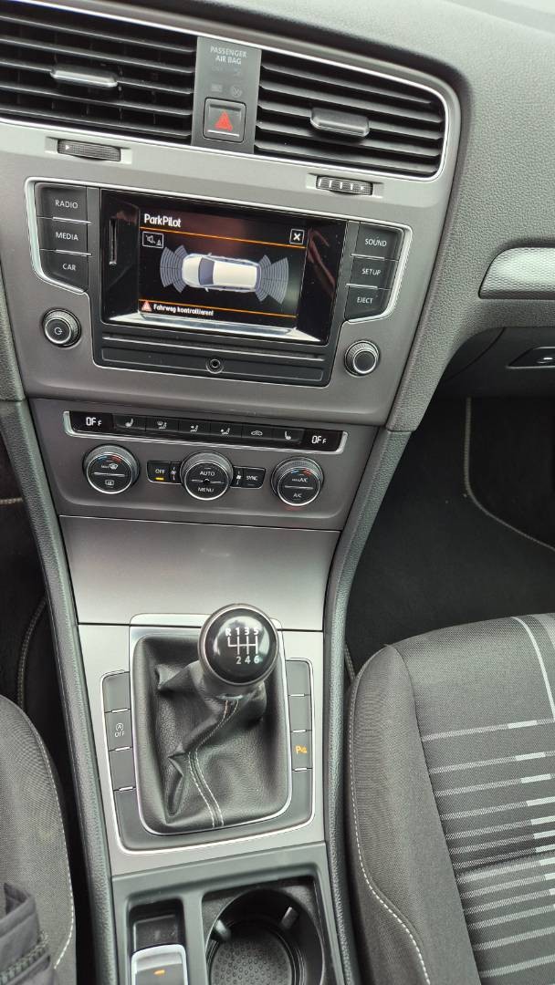 Volkswagen Golf Variant 2.0 TDI BMT 150k Comfortline – Obrázok 26