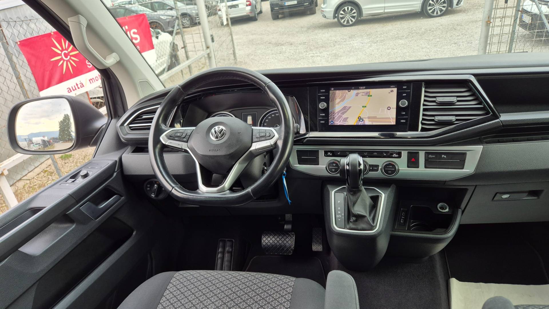Volkswagen Multivan 2.0 TDI 150k Highline DSG – Obrázok 24