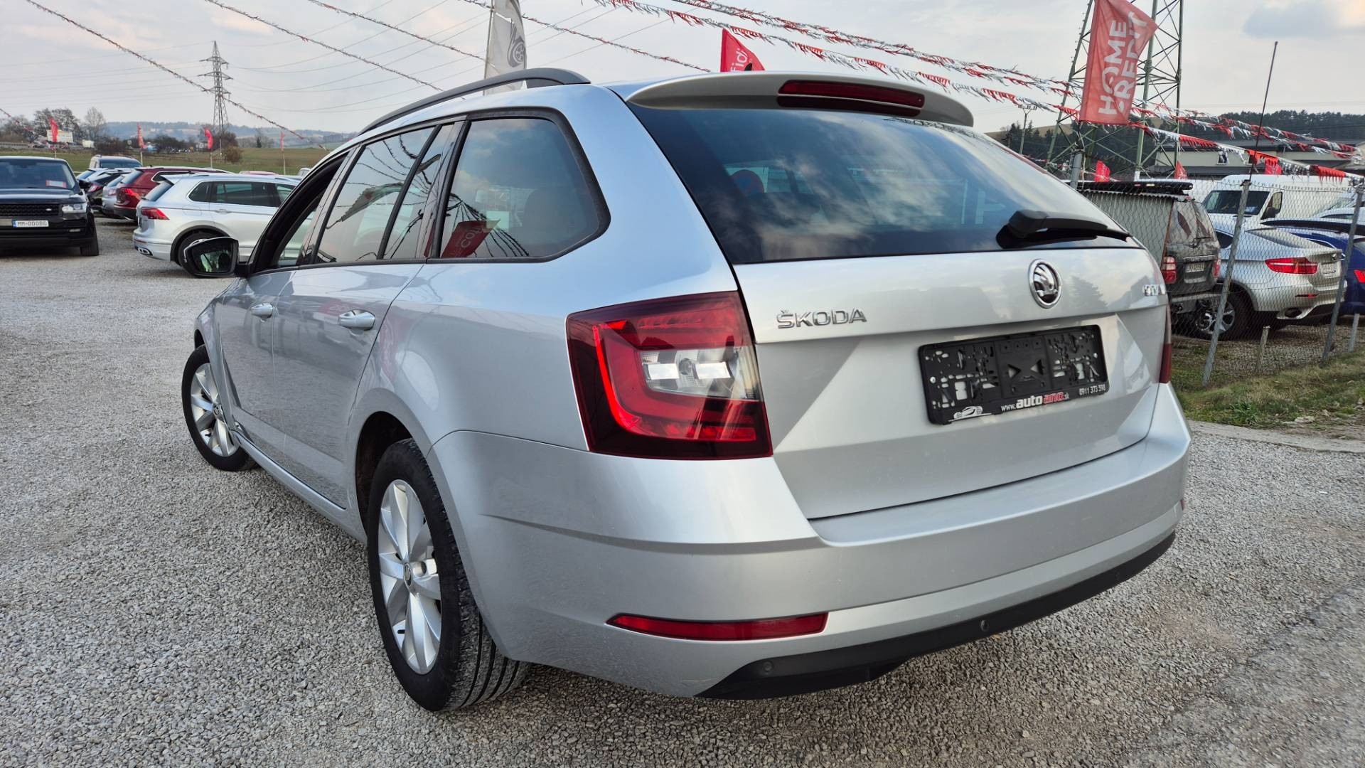 Škoda Octavia Combi 2.0 TDI Style DSG EU6 – Obrázok 6