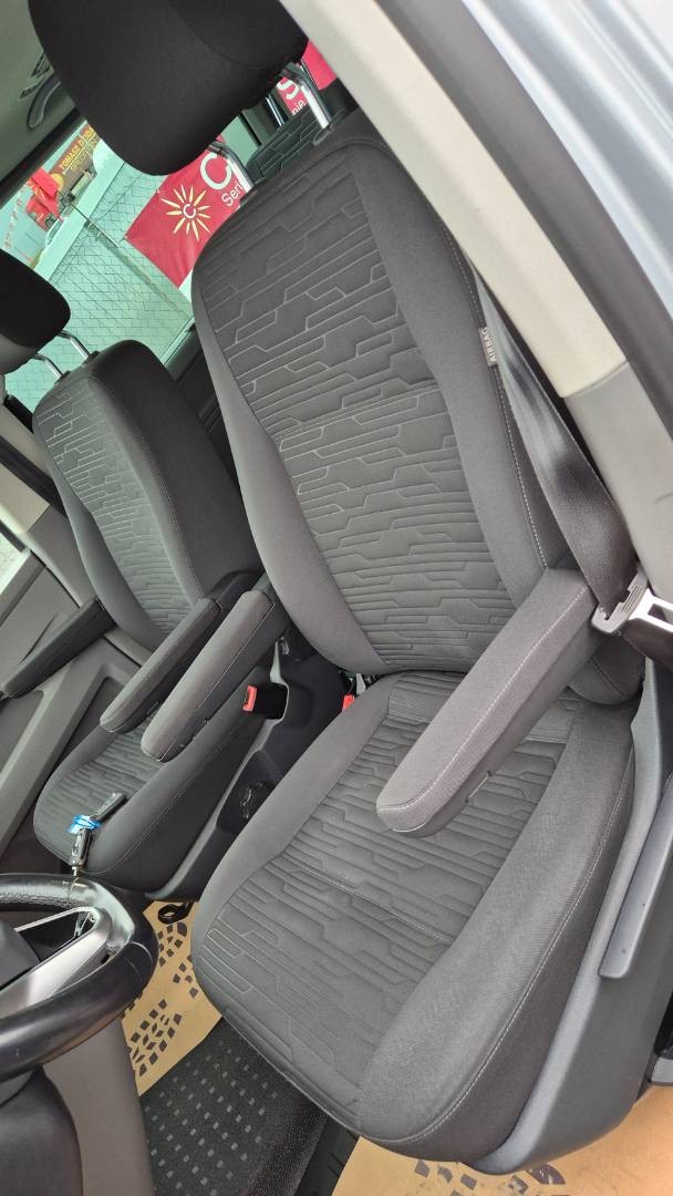 Volkswagen T6 Caravelle 2.0 TDI 150k KR Highline DSG – Obrázok 47