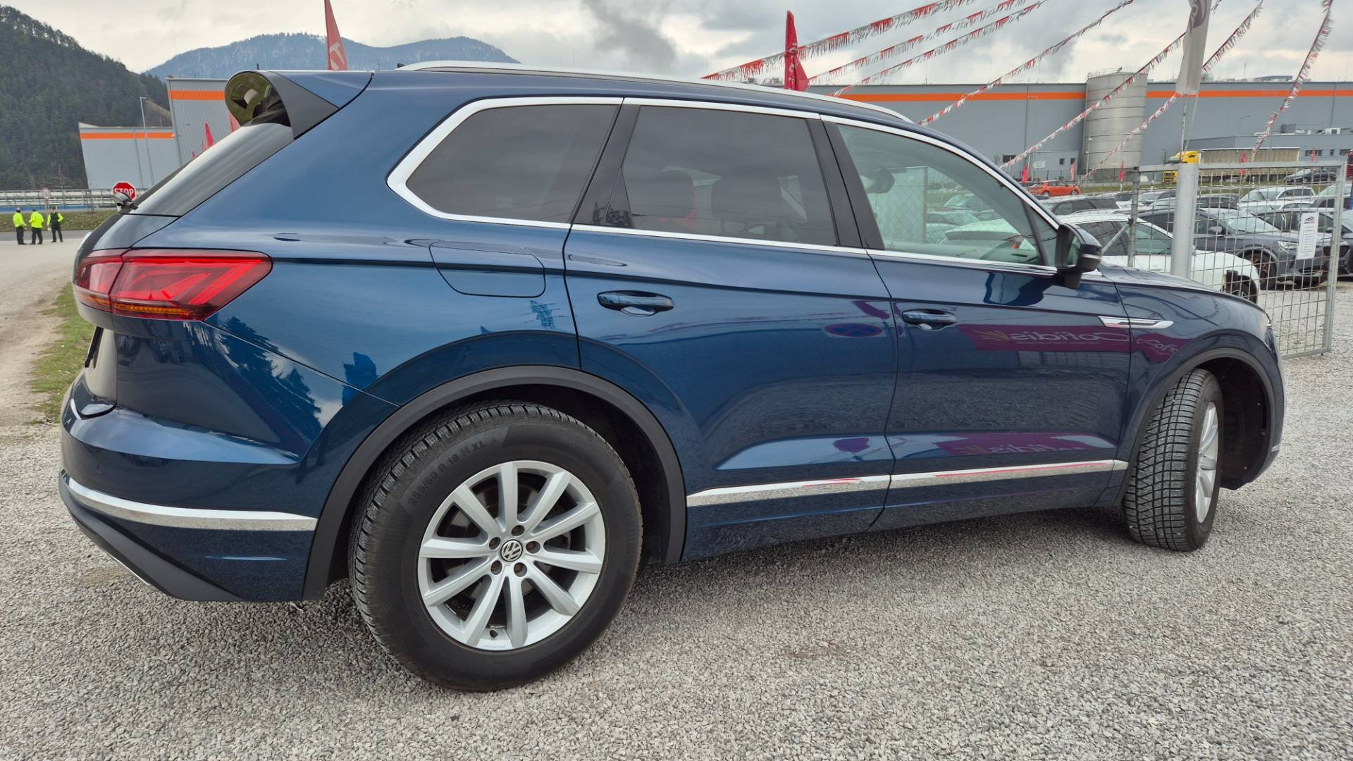 Volkswagen Touareg 3.0 V6 TDI SCR 286k Elegance 4Motion Tiptronic – Obrázok 7