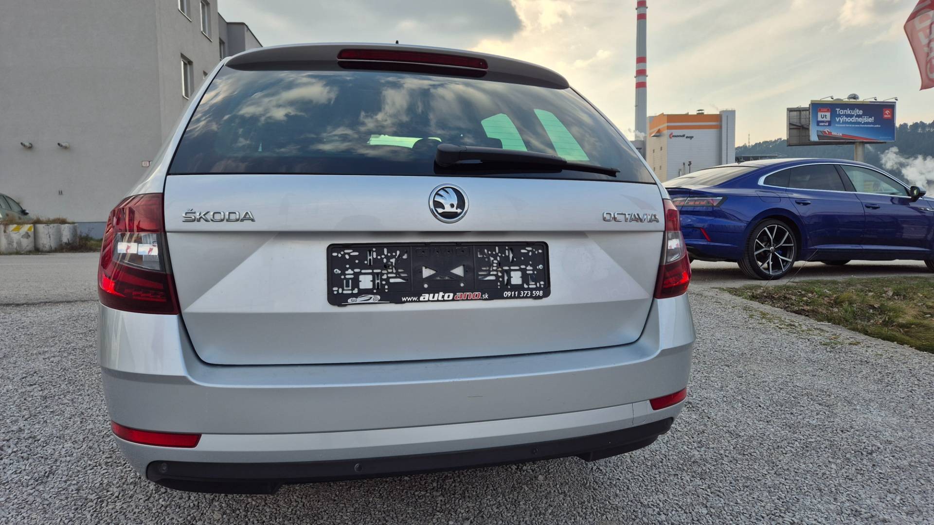 Škoda Octavia Combi 2.0 TDI Style DSG EU6 – Obrázok 15