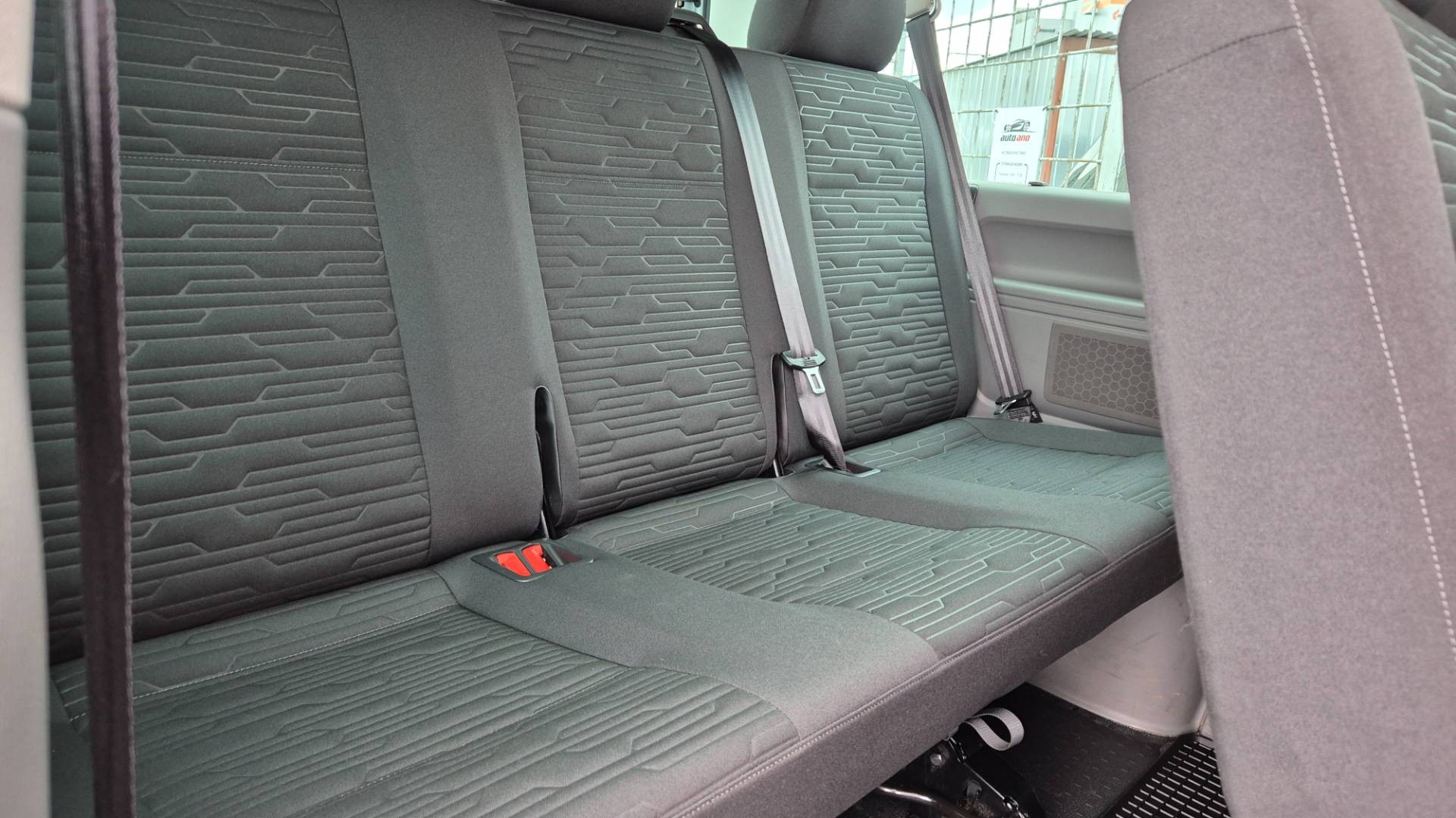 Volkswagen T6 Caravelle 2.0 TDI 150k KR Highline DSG – Obrázok 25