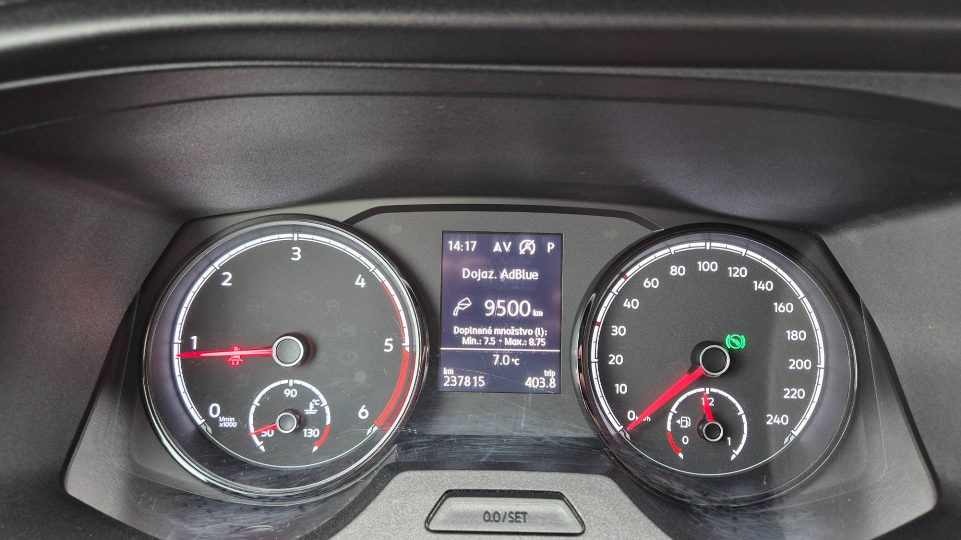 Volkswagen T6 Caravelle 2.0 TDI 150k KR Highline DSG – Obrázok 40