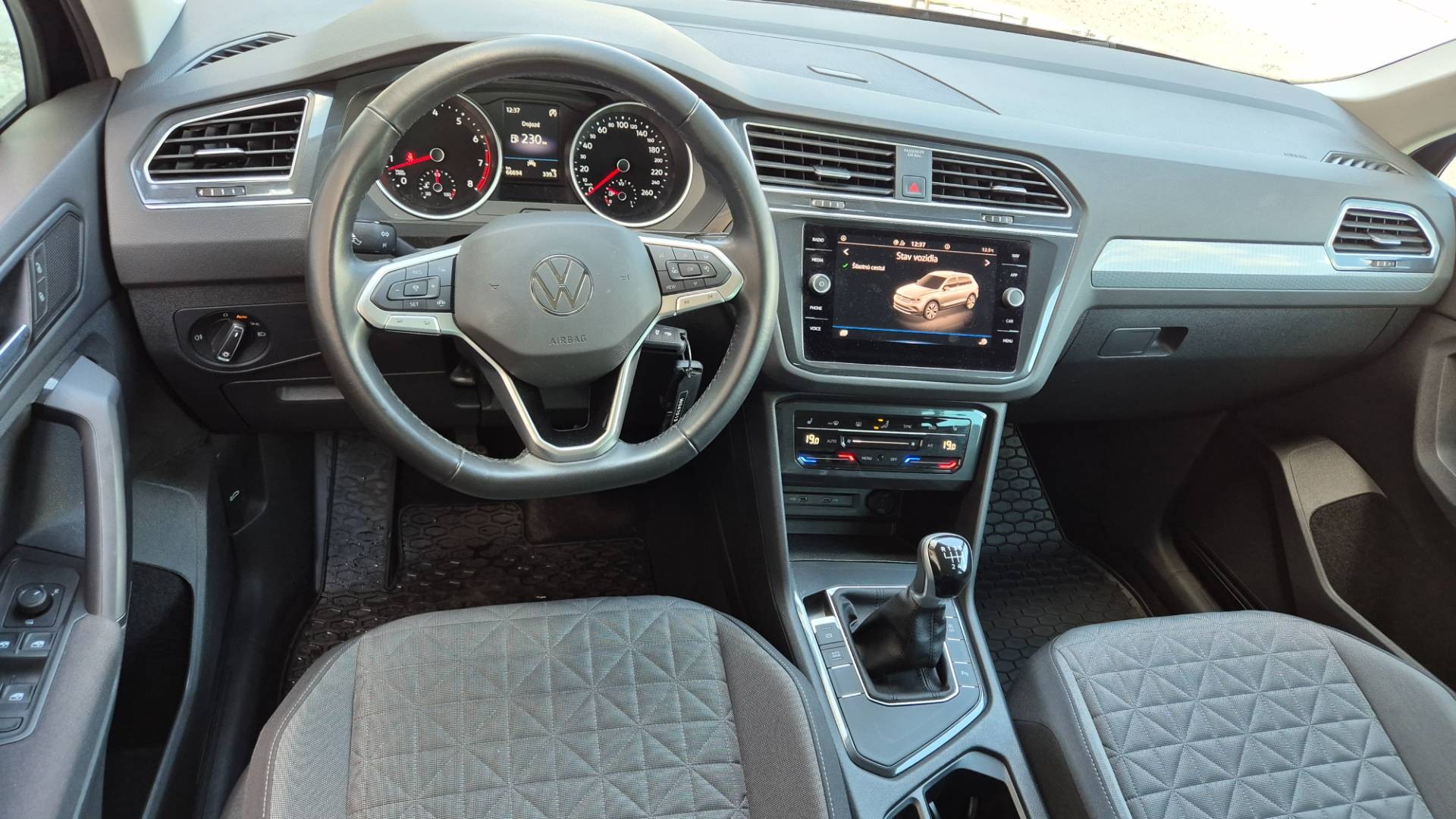 Volkswagen Tiguan 1.5 TSI EVO Life – Obrázok 25