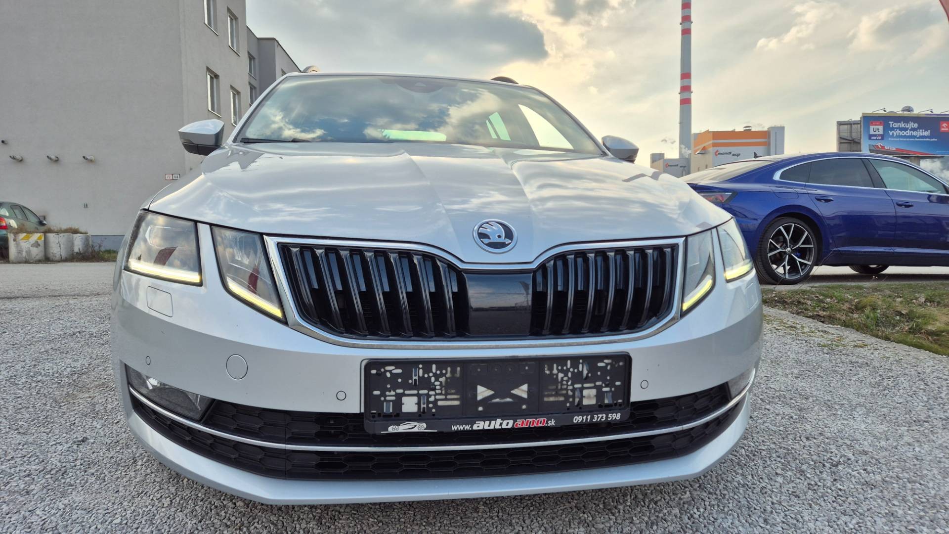 Škoda Octavia Combi 2.0 TDI Style DSG EU6 – Obrázok 2