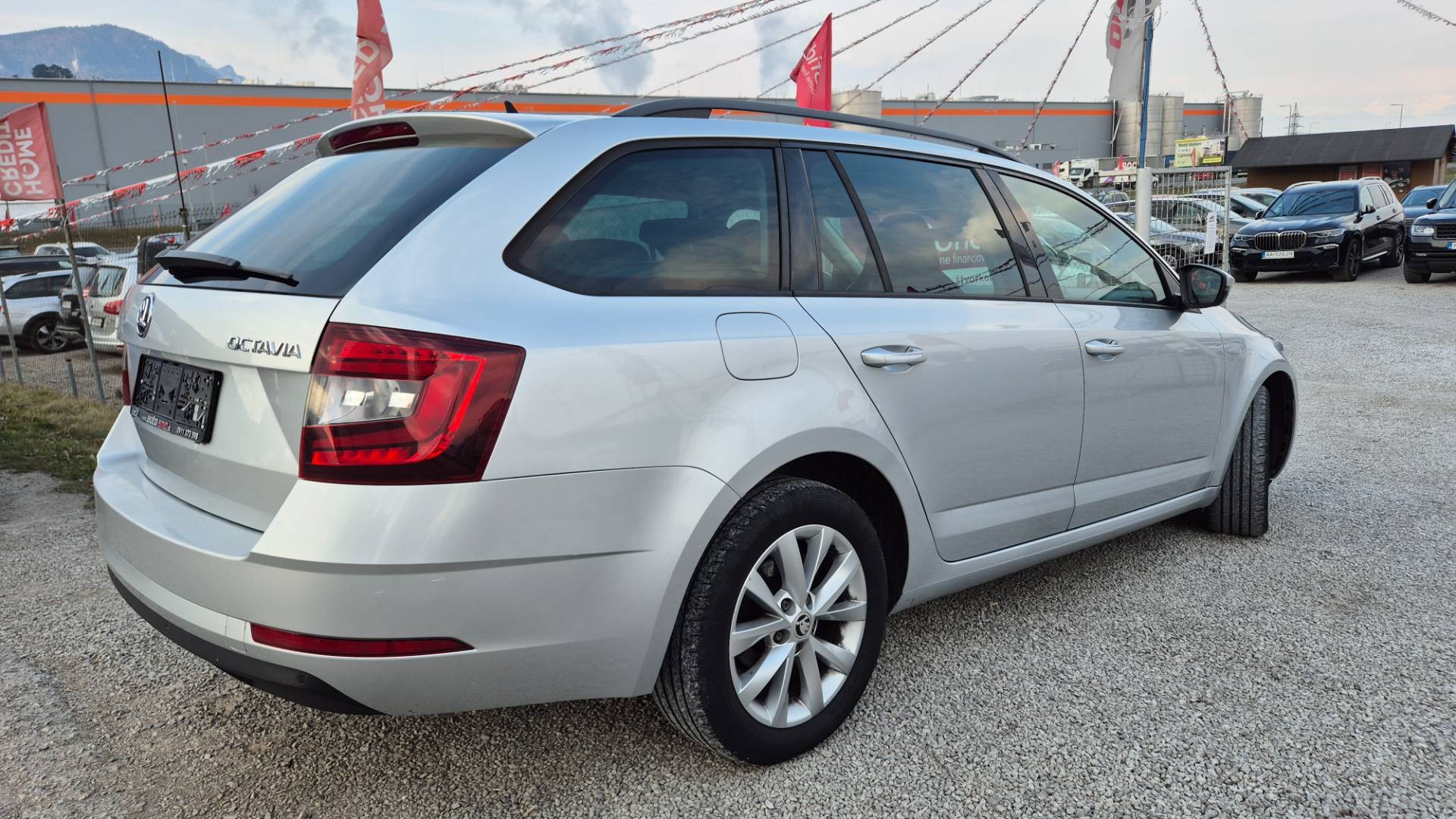 Škoda Octavia Combi 2.0 TDI Style DSG EU6 – Obrázok 4