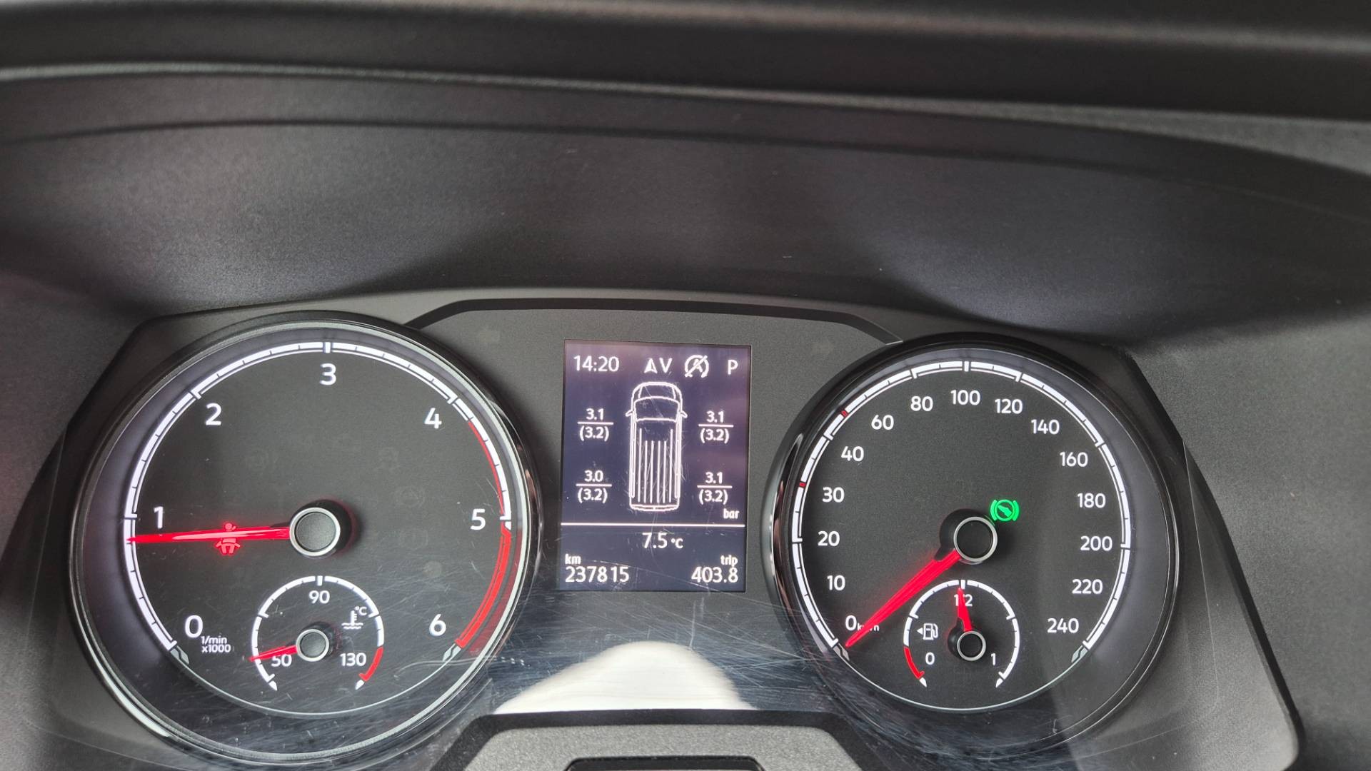 Volkswagen T6 Caravelle 2.0 TDI 150k KR Highline DSG – Obrázok 45
