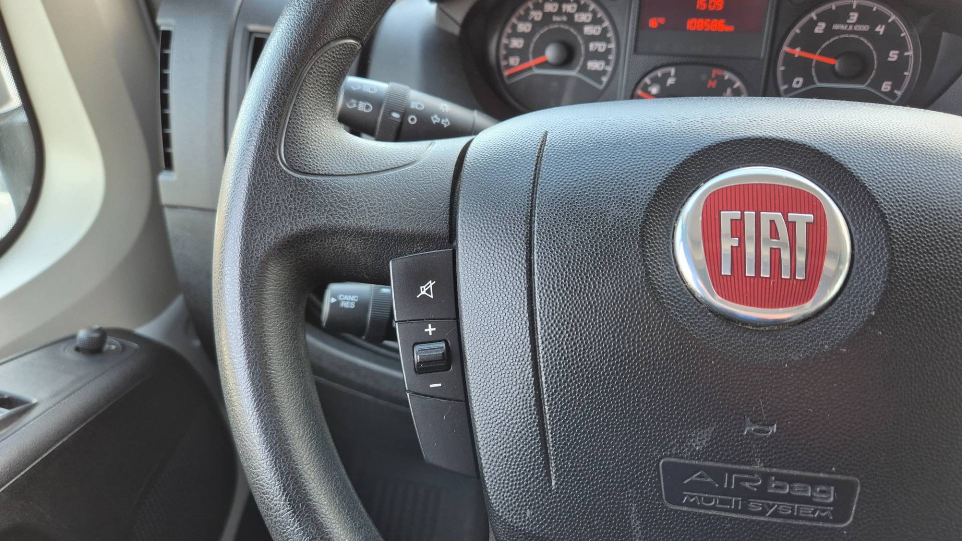 Fiat Ducato 2.3 MultiJet 150k E6 izoterma 110kW – Obrázok 41