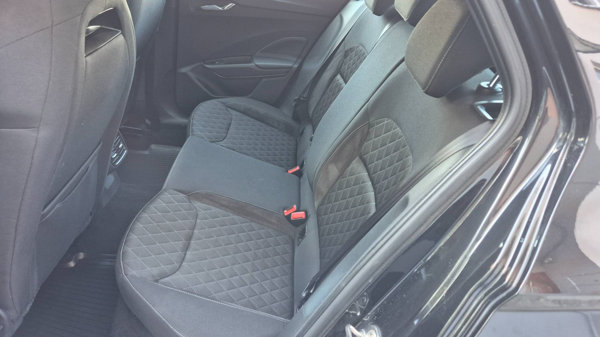 Škoda Fabia 1.5 TSI Style DSG – Obrázok 13