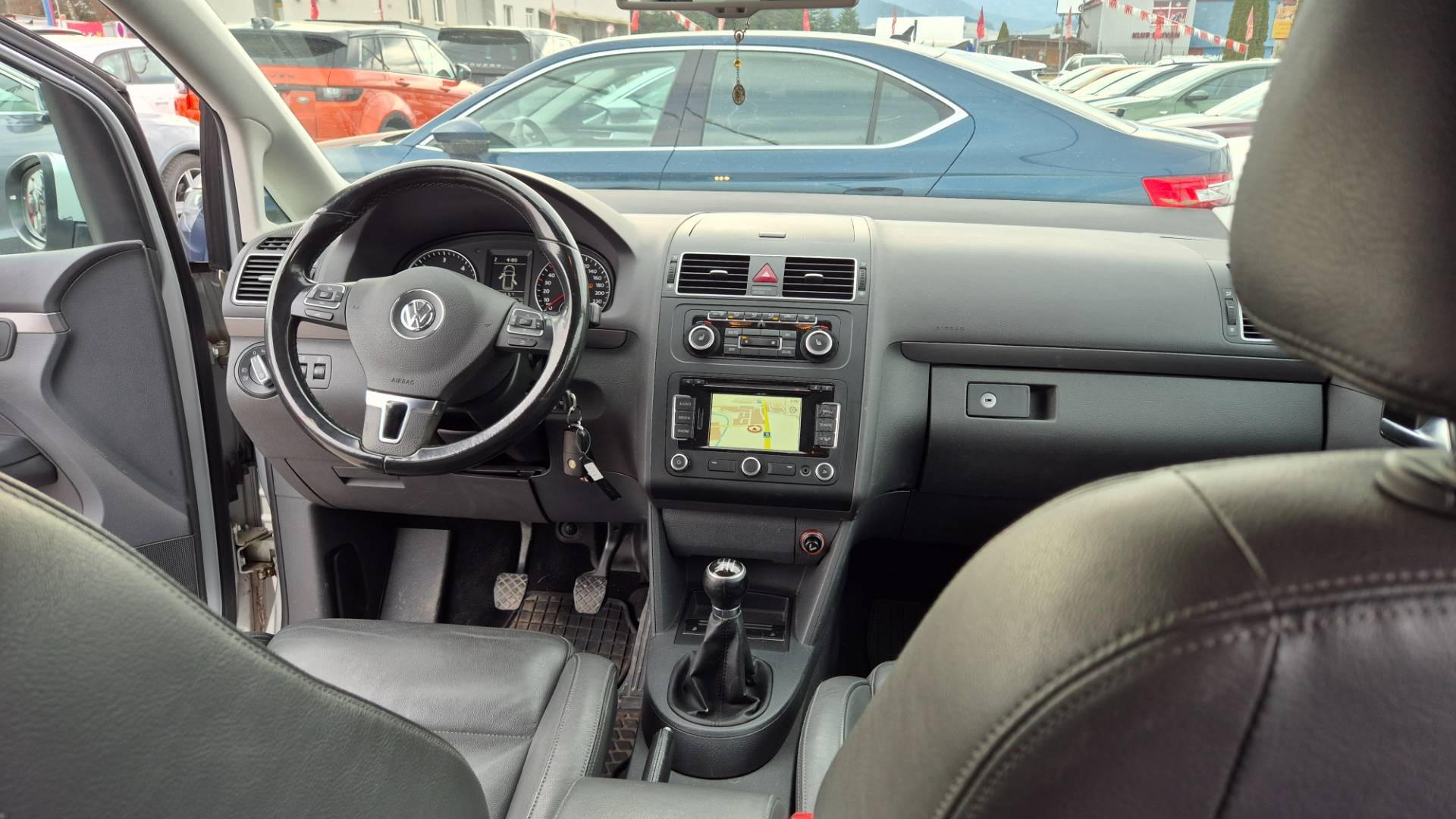 Volkswagen Touran 2.0 TDI Cross – Obrázok 22