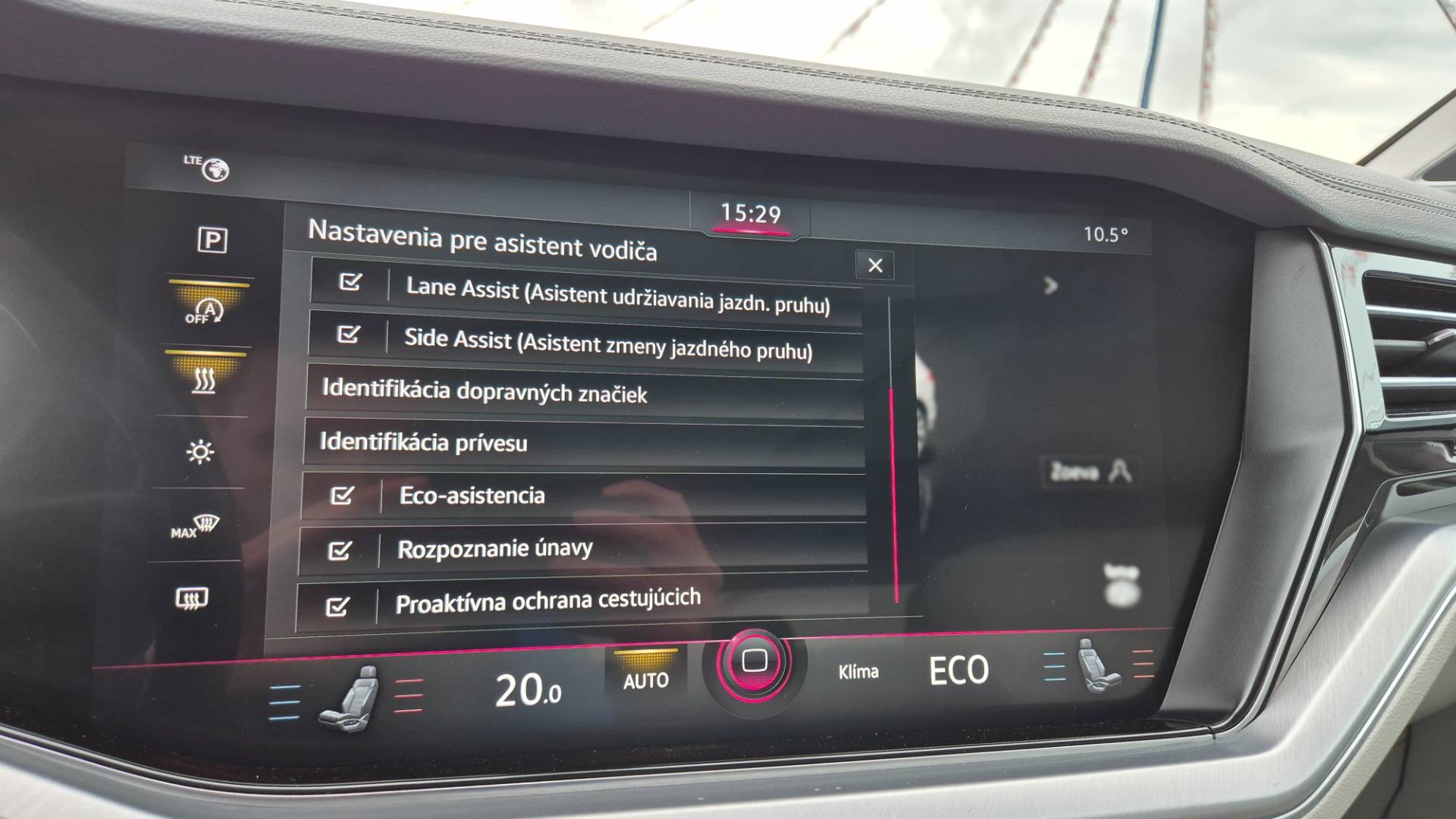 Volkswagen Touareg 3.0 V6 TDI SCR 286k Elegance 4Motion Tiptronic – Obrázok 46