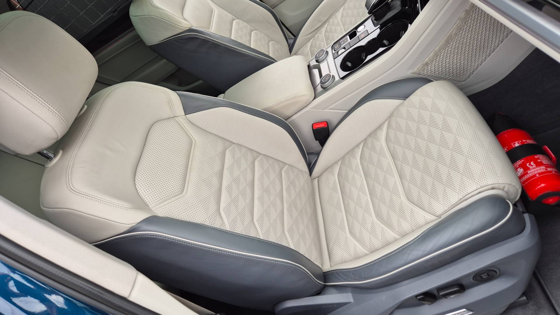 Volkswagen Touareg 3.0 V6 TDI SCR 286k Elegance 4Motion Tiptronic – Obrázok 36