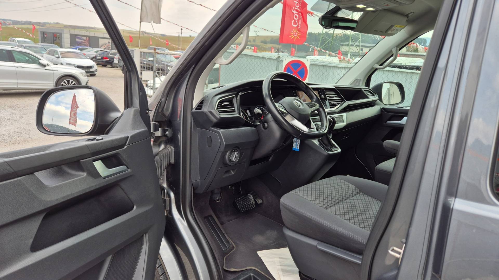 Volkswagen Multivan 2.0 TDI 150k Highline DSG – Obrázok 31