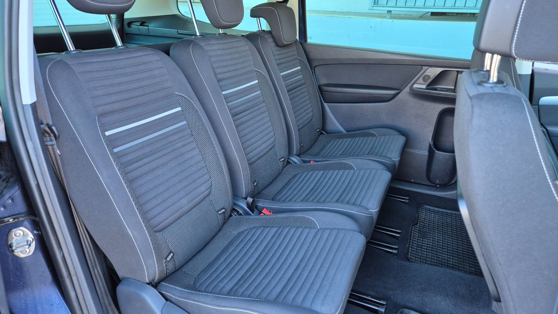 Volkswagen Sharan 2.0 TDI BMT Highline 4MOTION – Obrázok 28