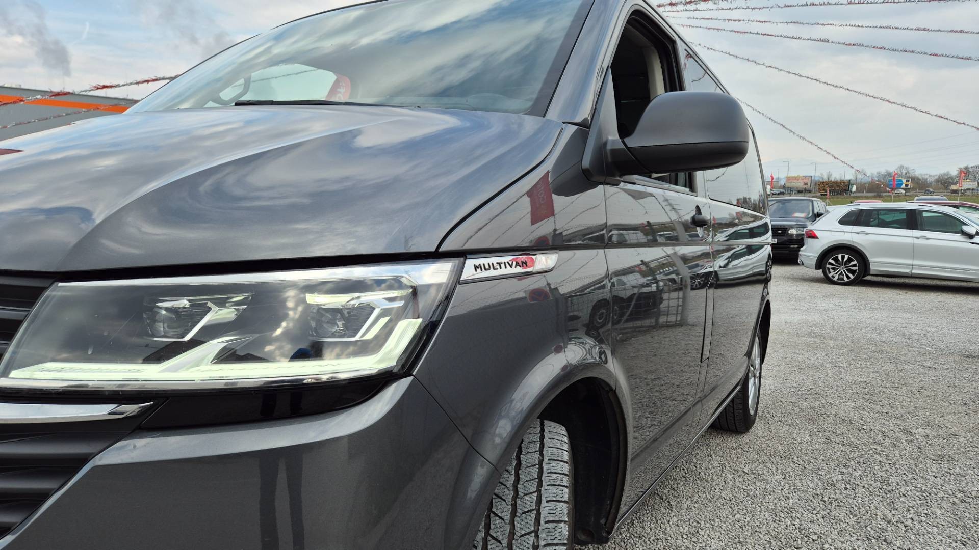 Volkswagen Multivan 2.0 TDI 150k Highline DSG – Obrázok 13