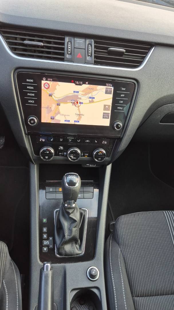 Škoda Octavia Combi 2.0 TDI Style DSG EU6 – Obrázok 36